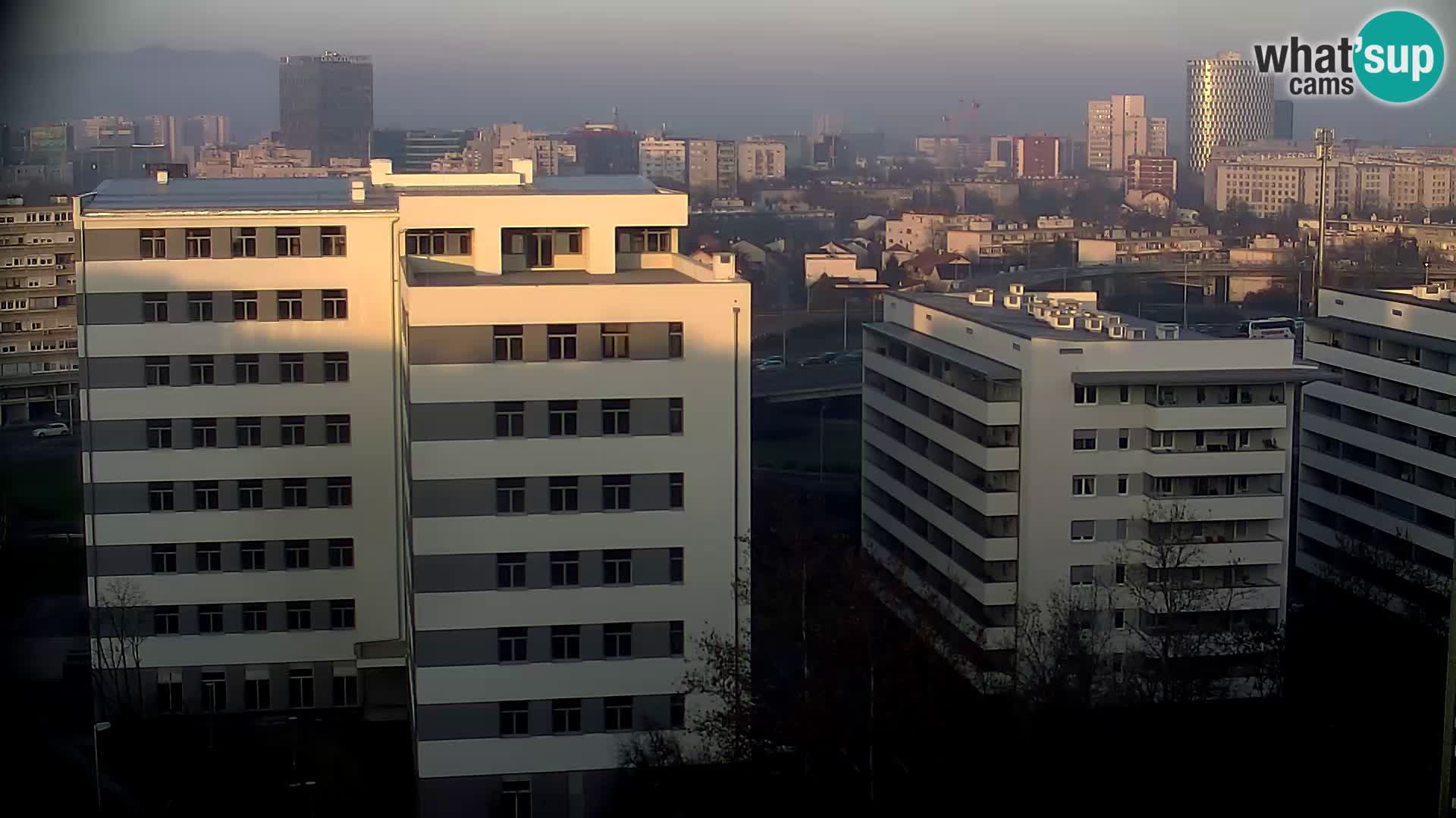 Live Interchange of Slavonska Avenue and Marin Držić Avenue in Zagreb webcam
