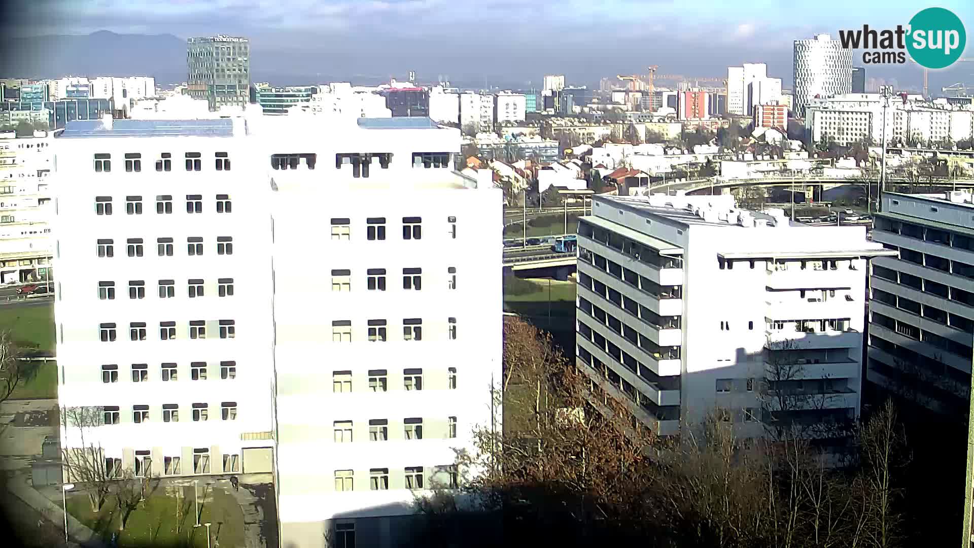 Live Interchange of Slavonska Avenue and Marin Držić Avenue in Zagreb webcam