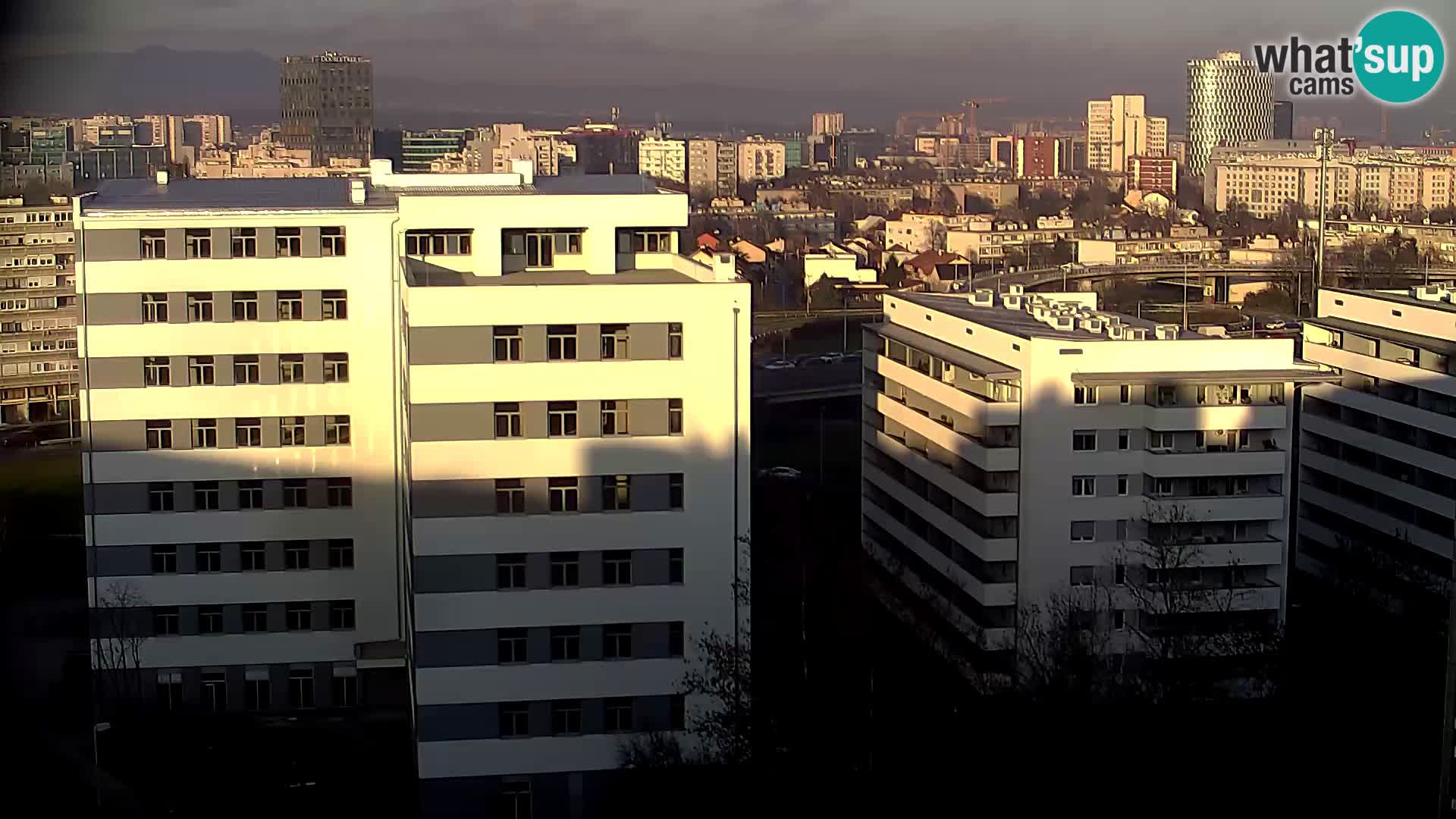 Live Interchange of Slavonska Avenue and Marin Držić Avenue in Zagreb webcam