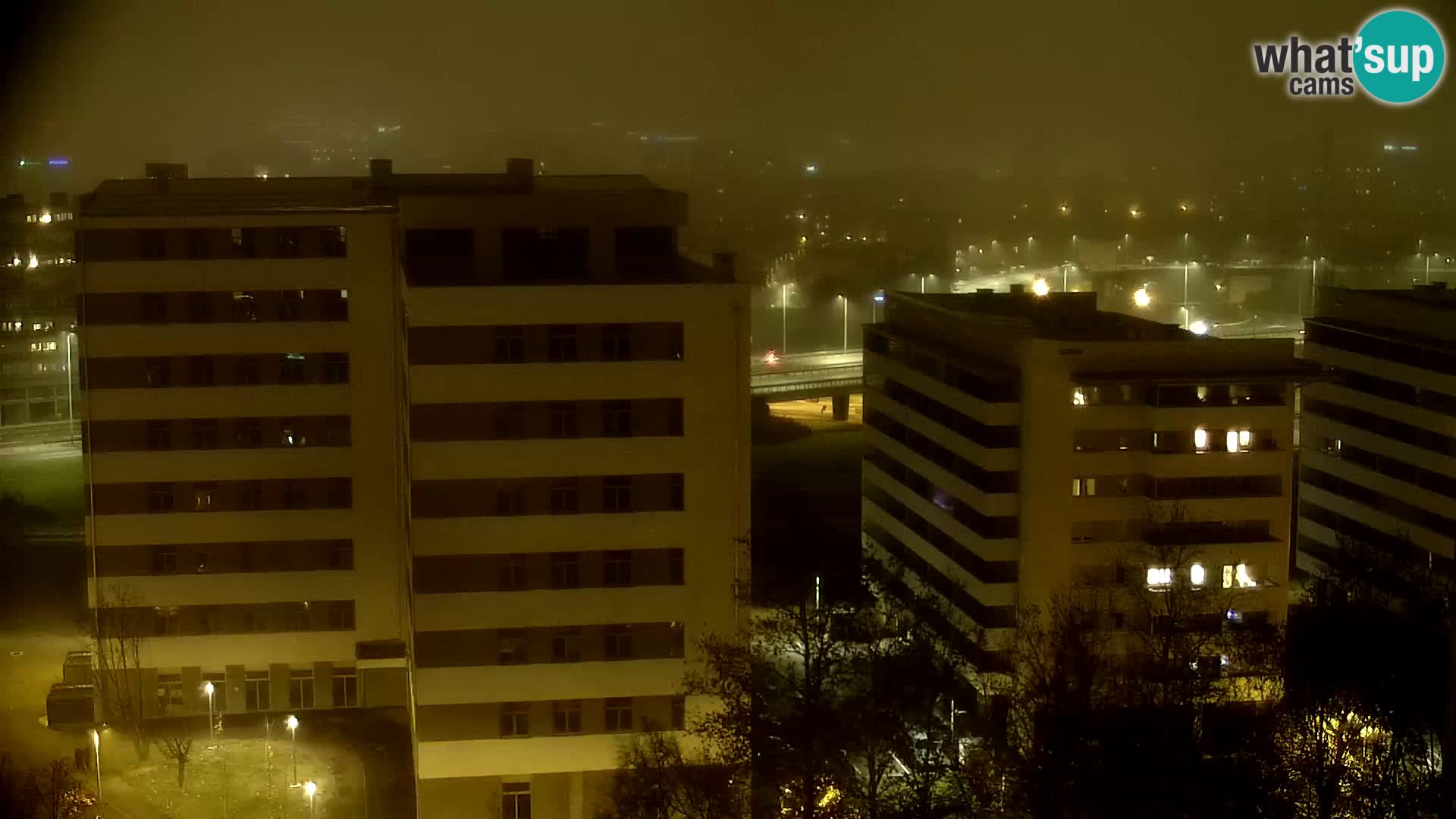 Live-Kreisverkehr Slavonska und Marin Držić Avenue zur Zagreb Webcam