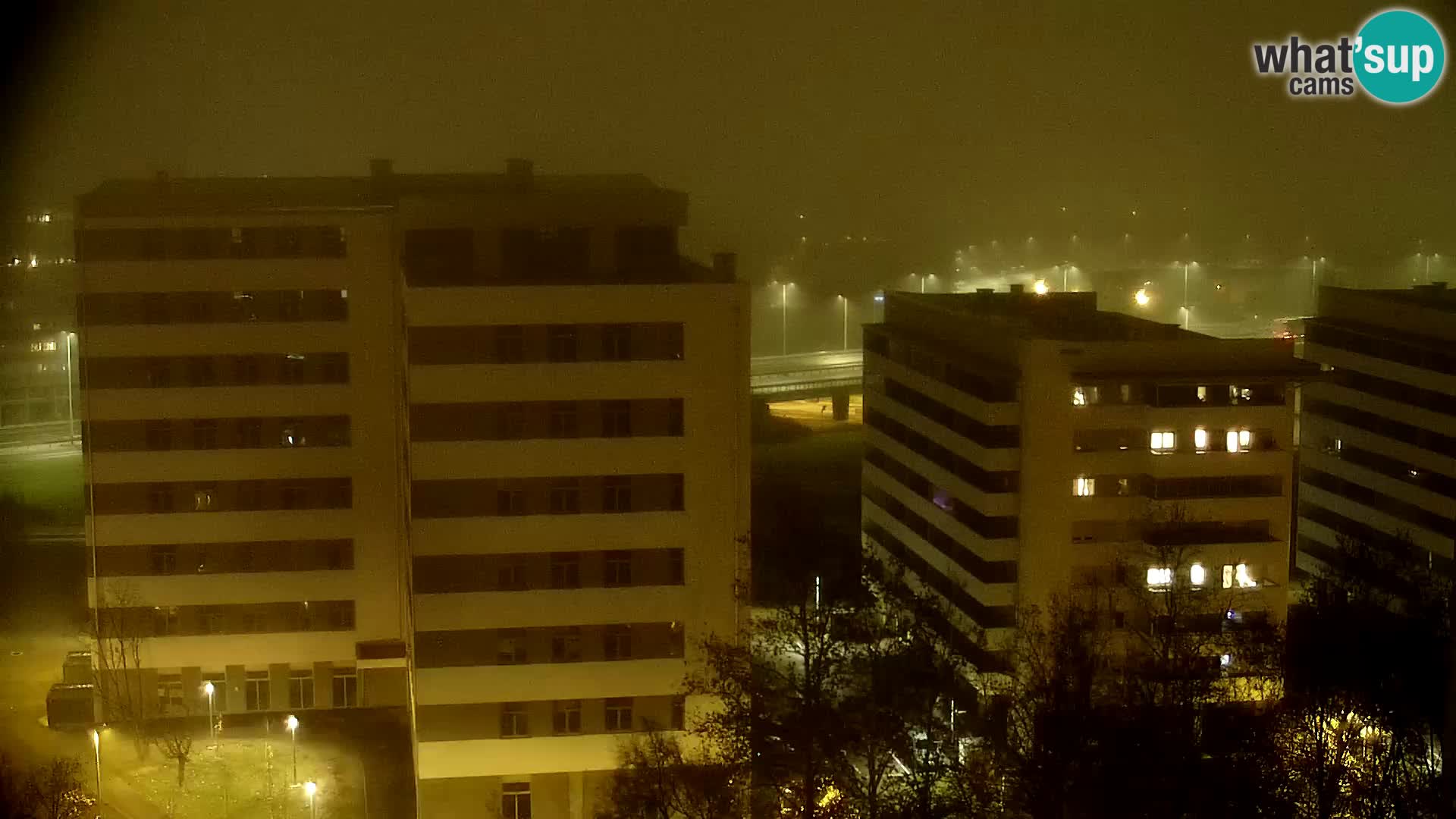 Live-Kreisverkehr Slavonska und Marin Držić Avenue zur Zagreb Webcam