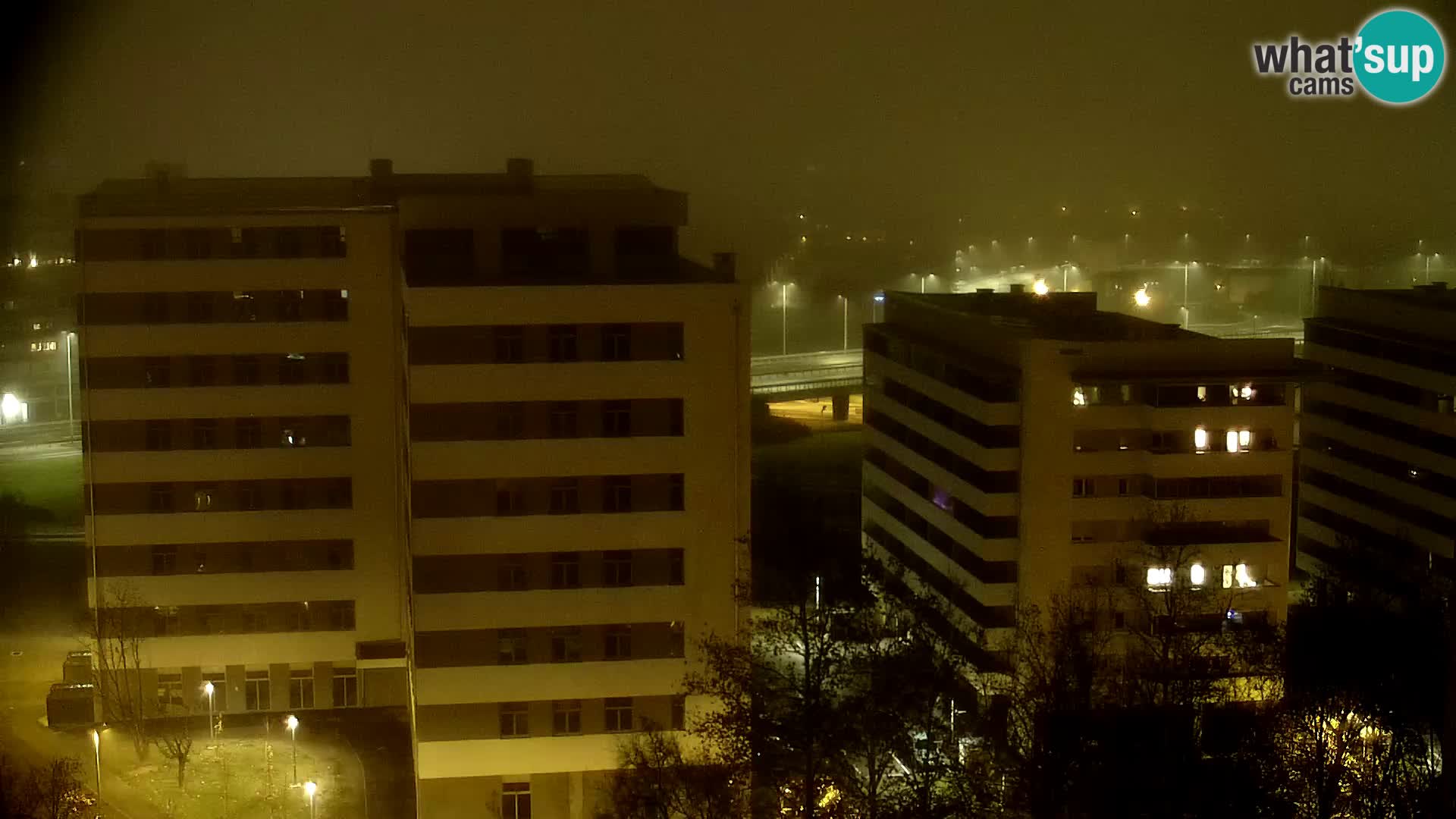 Live-Kreisverkehr Slavonska und Marin Držić Avenue zur Zagreb Webcam