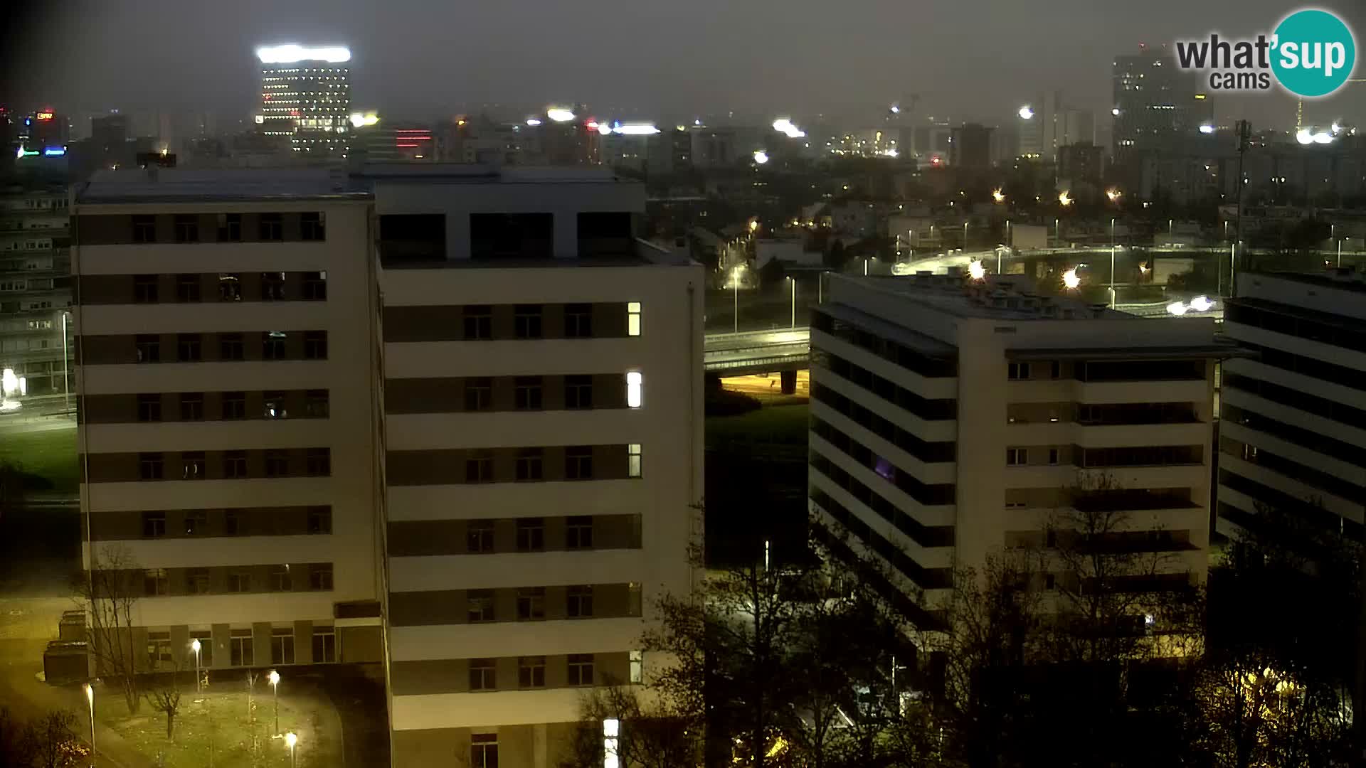 Rond-point en direct traversant les avenues Slavonska et Marin Držić à Zagreb webcam