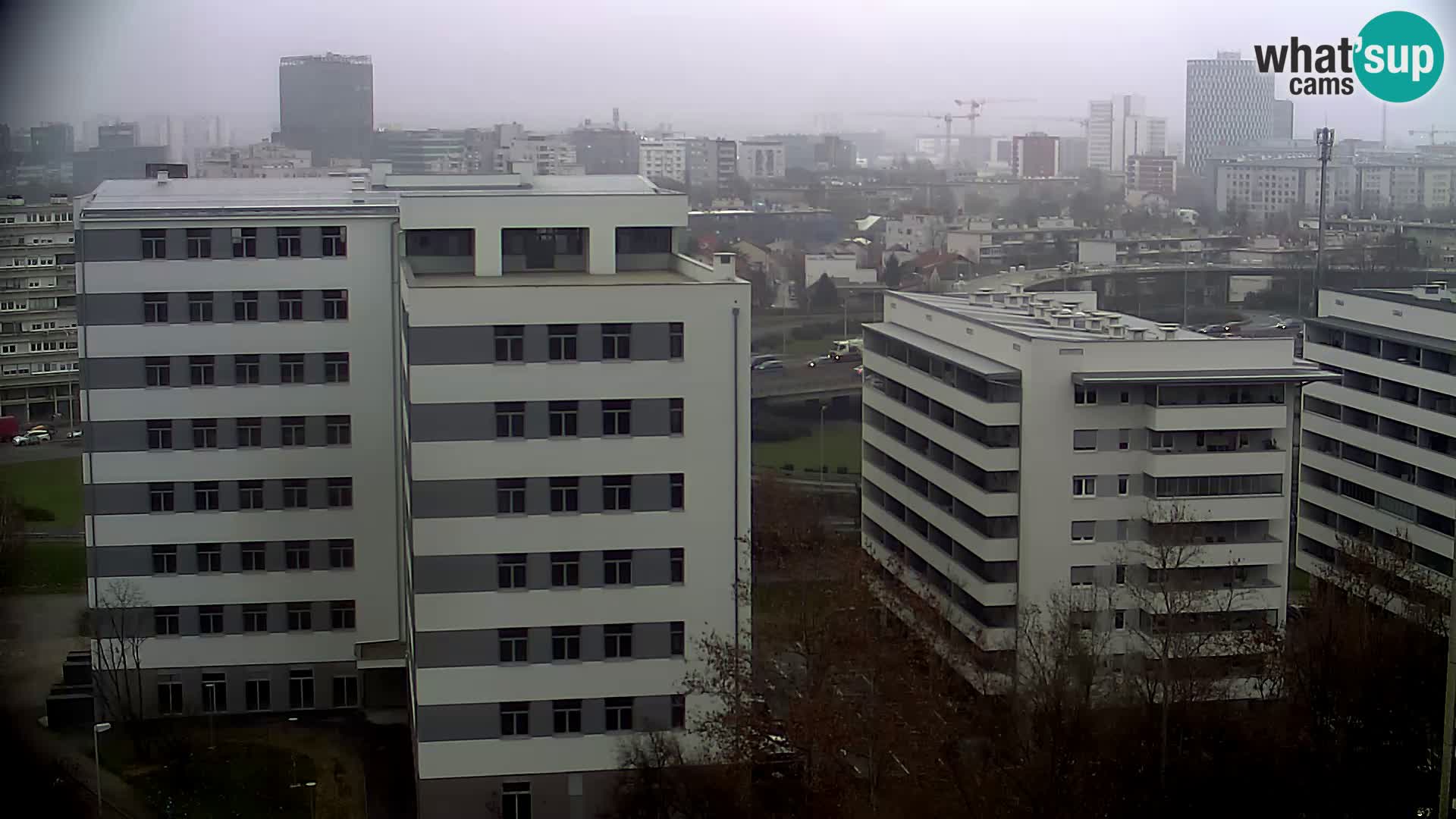 Rond-point en direct traversant les avenues Slavonska et Marin Držić à Zagreb webcam