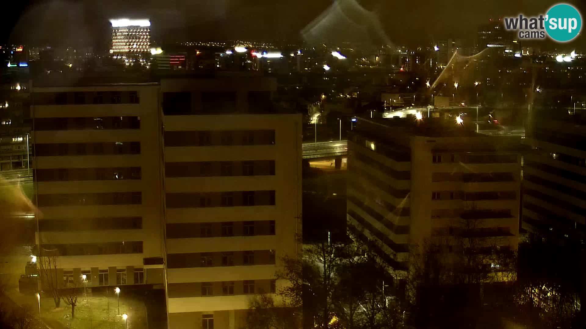 Web kamera Petlja Slavonska – Držićeva  – Zagreb Live