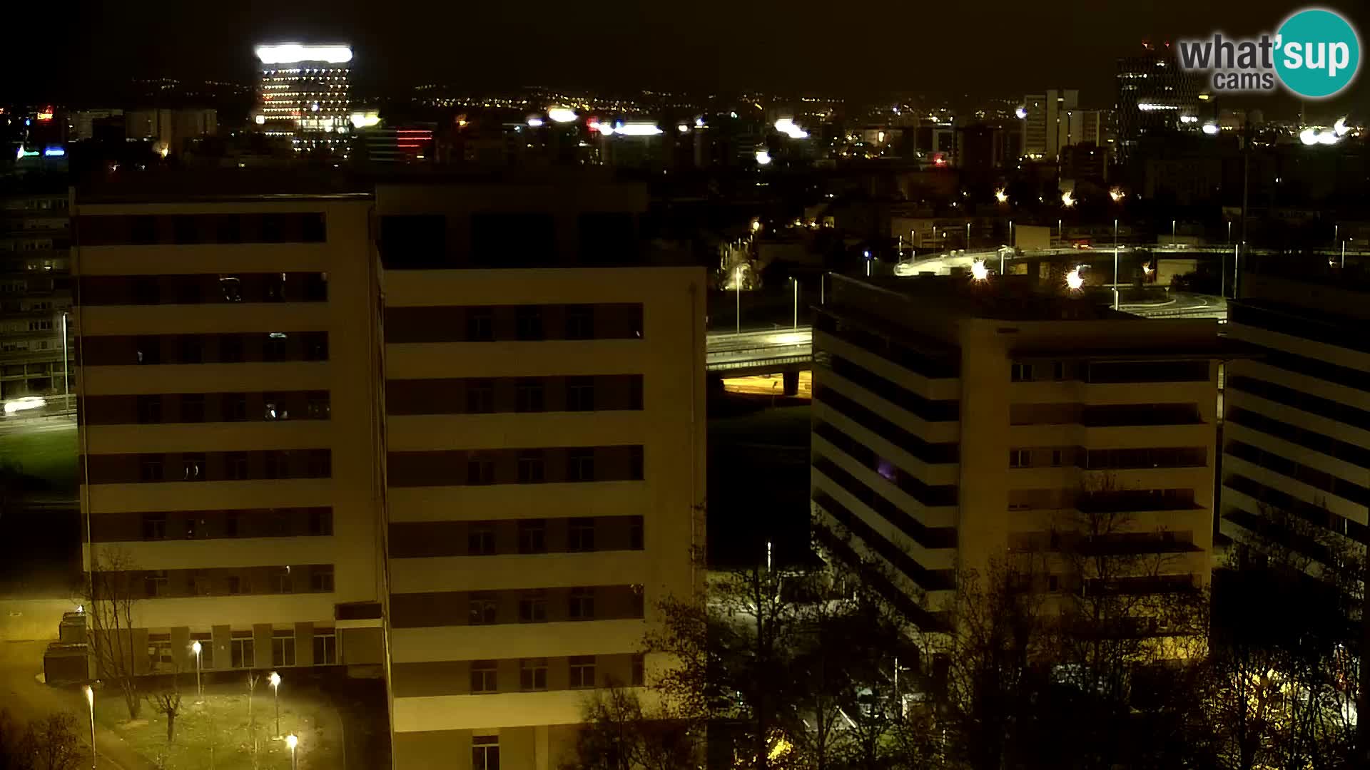 Krožišče Slavonske in Marin Držićeve ulice v Zagrebu v živo