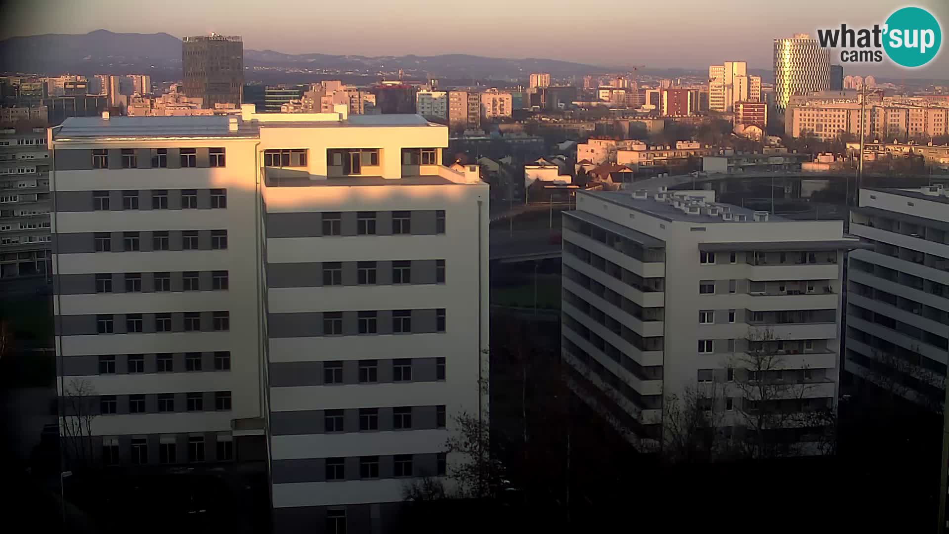 Rotatoria e incrocio viale Slavonska e Marin Držić  – webcam di Zagabria