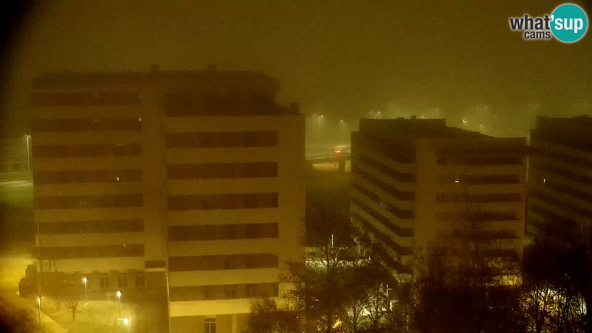 Live-Kreisverkehr Slavonska und Marin Držić Avenue zur Zagreb Webcam