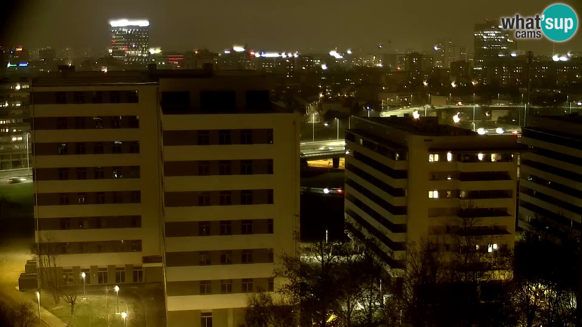 Rond-point en direct traversant les avenues Slavonska et Marin Držić à Zagreb webcam