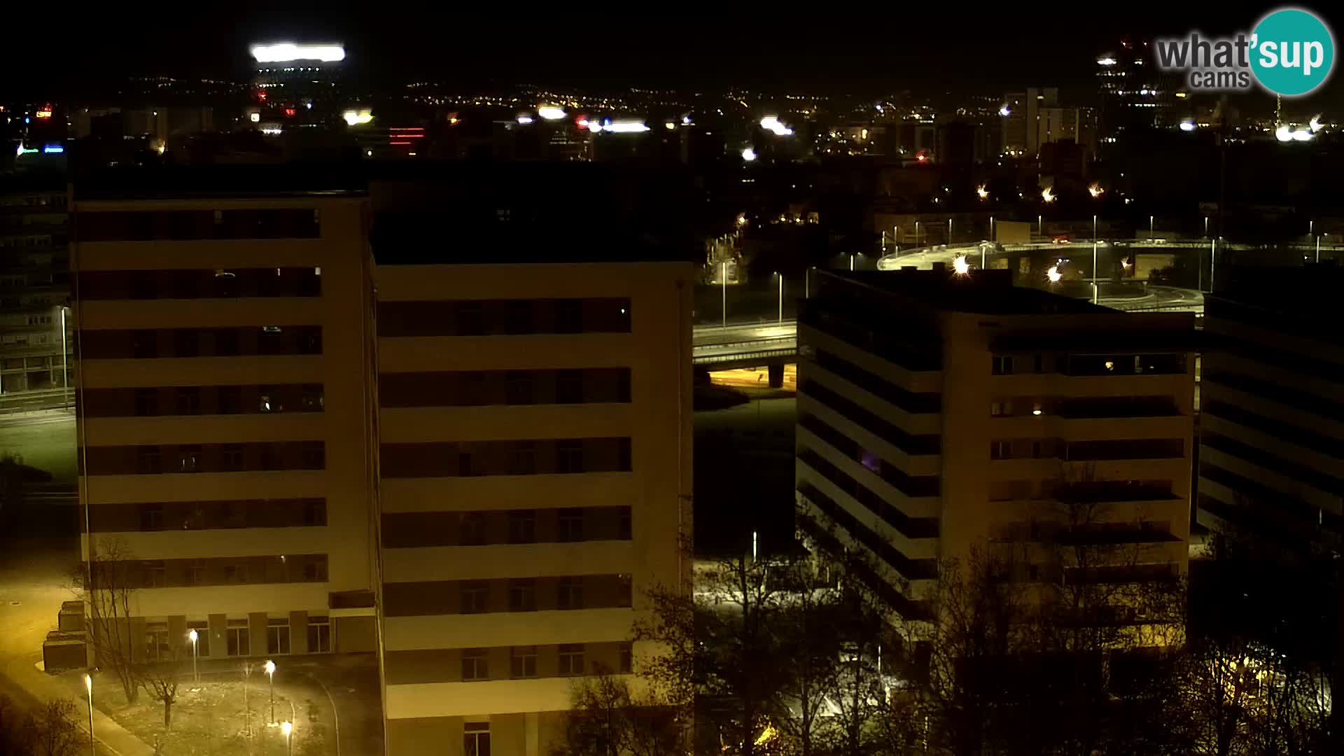 Live-Kreisverkehr Slavonska und Marin Držić Avenue zur Zagreb Webcam