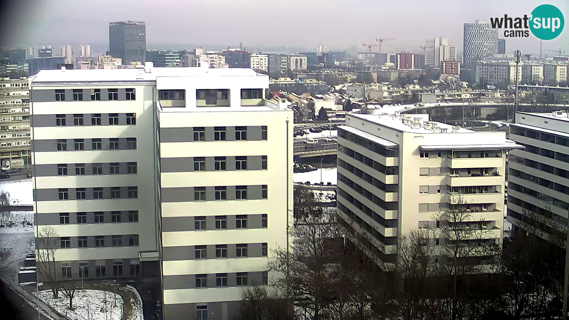 Rond-point en direct traversant les avenues Slavonska et Marin Držić à Zagreb webcam