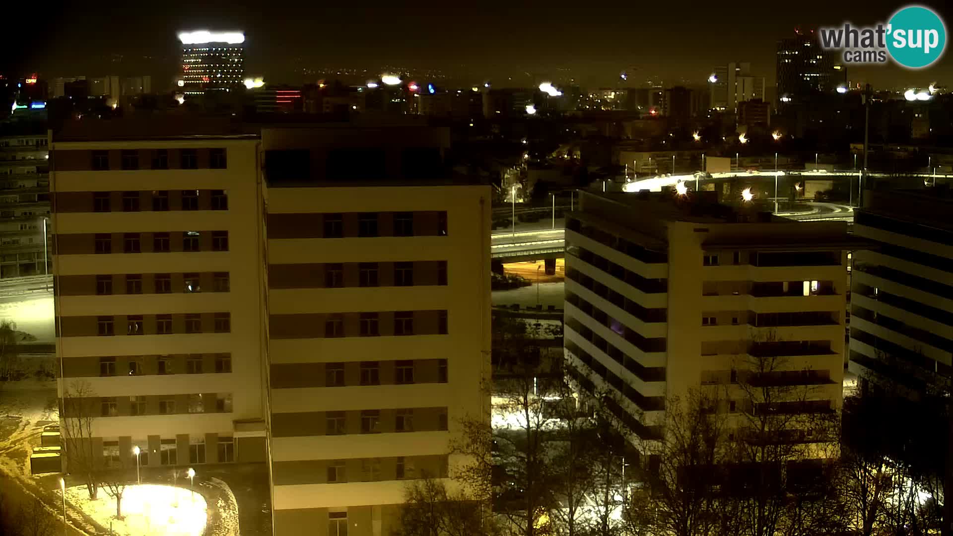 Rond-point en direct traversant les avenues Slavonska et Marin Držić à Zagreb webcam