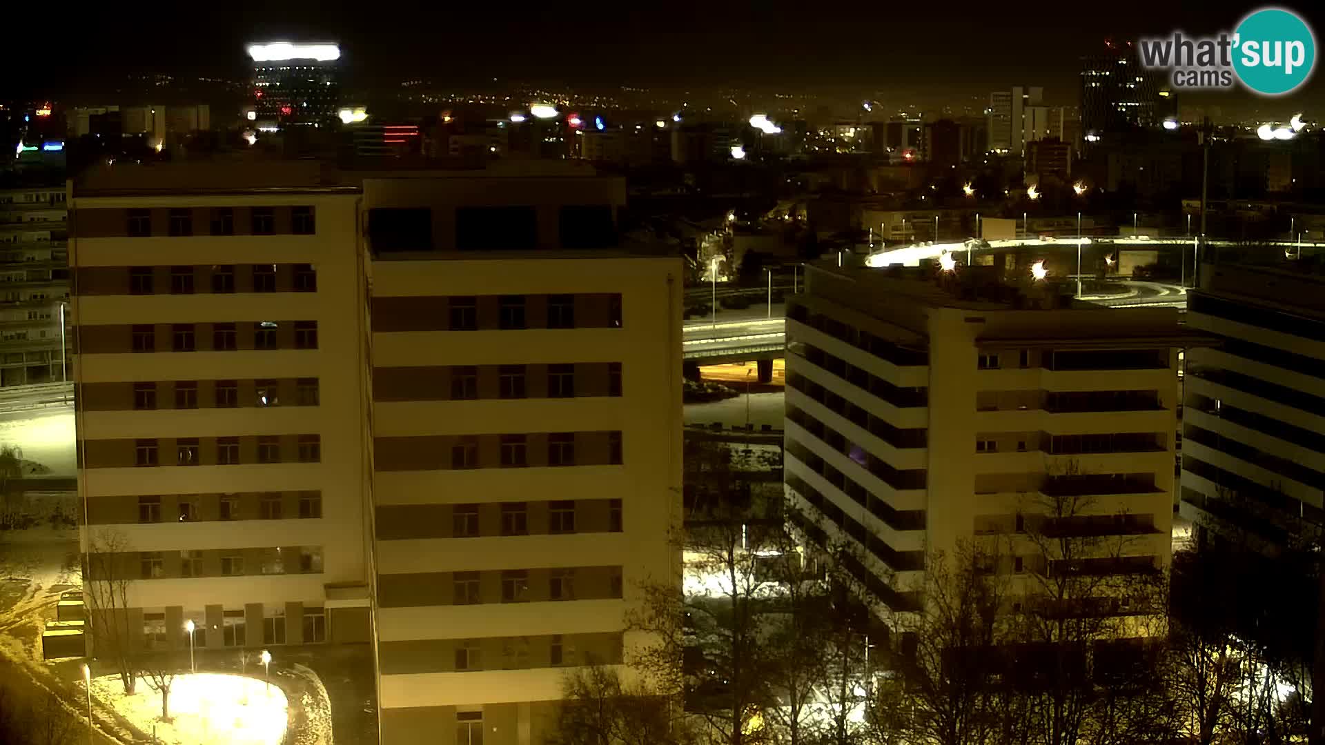 Web kamera Petlja Slavonska – Držićeva  – Zagreb Live