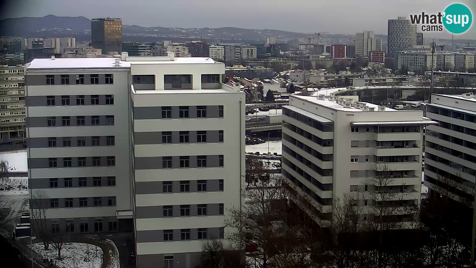 Live-Kreisverkehr Slavonska und Marin Držić Avenue zur Zagreb Webcam