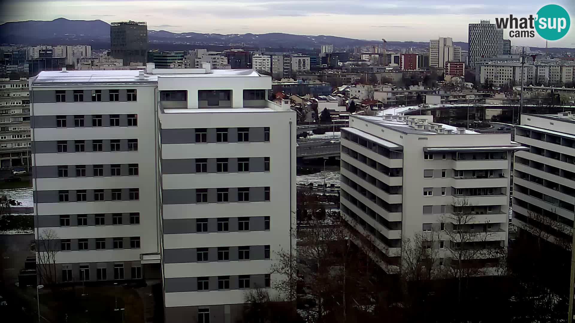 Live Interchange of Slavonska Avenue and Marin Držić Avenue in Zagreb webcam