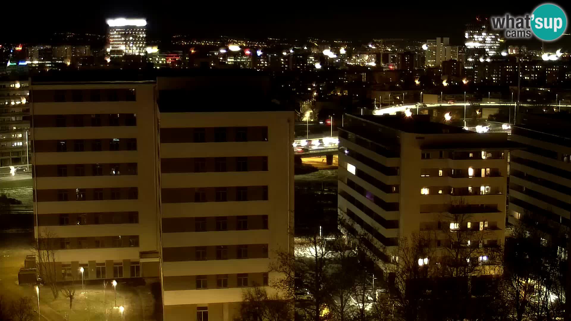 Live-Kreisverkehr Slavonska und Marin Držić Avenue zur Zagreb Webcam