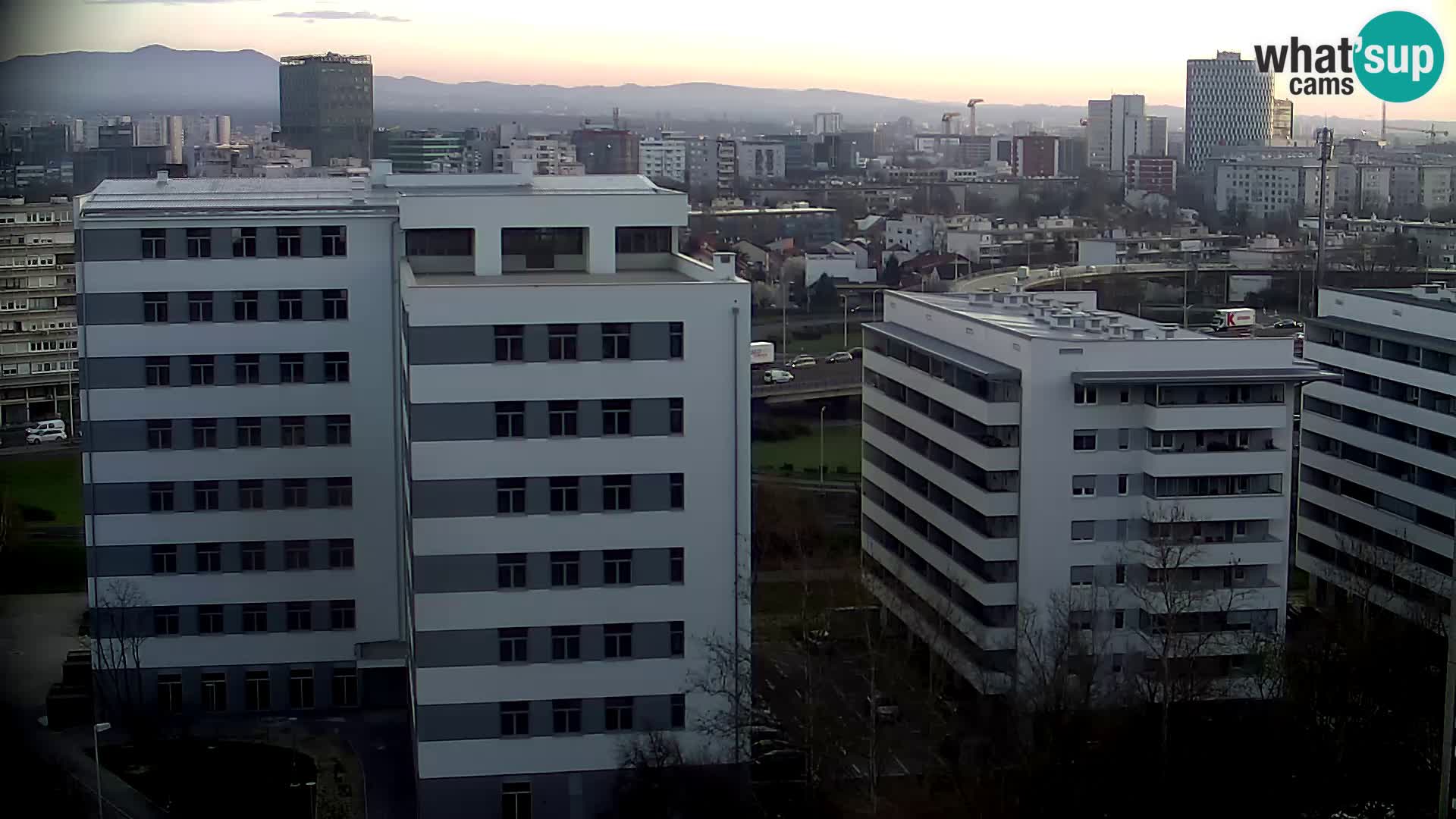 Rotatoria e incrocio viale Slavonska e Marin Držić  – webcam di Zagabria