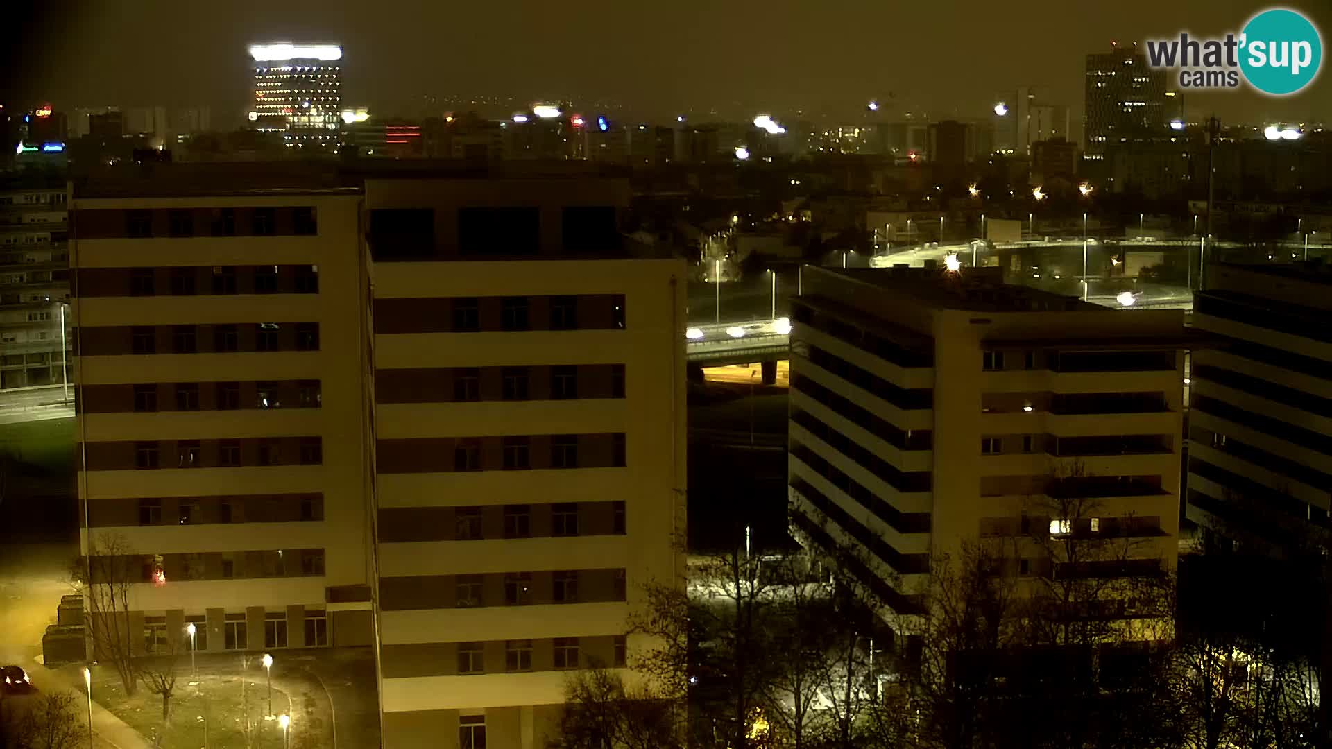 Rond-point en direct traversant les avenues Slavonska et Marin Držić à Zagreb webcam