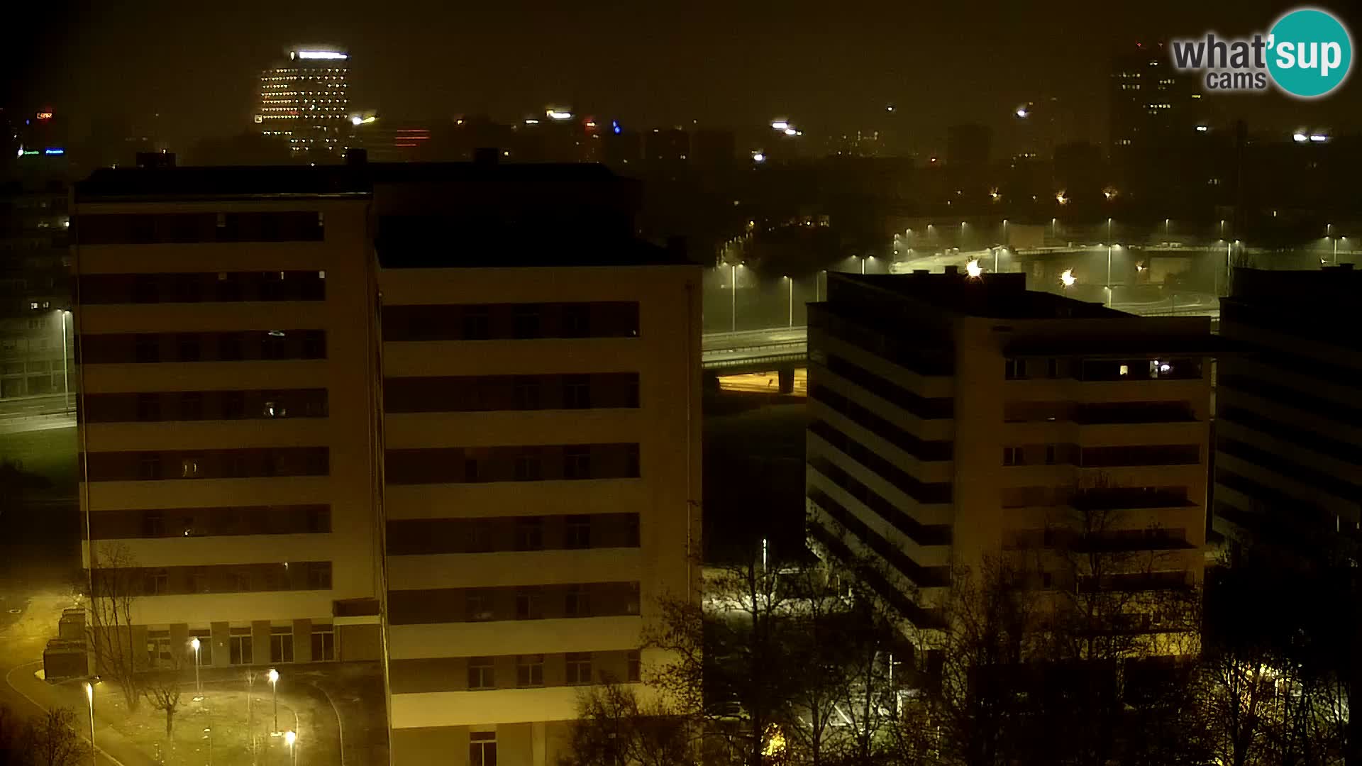 Rond-point en direct traversant les avenues Slavonska et Marin Držić à Zagreb webcam