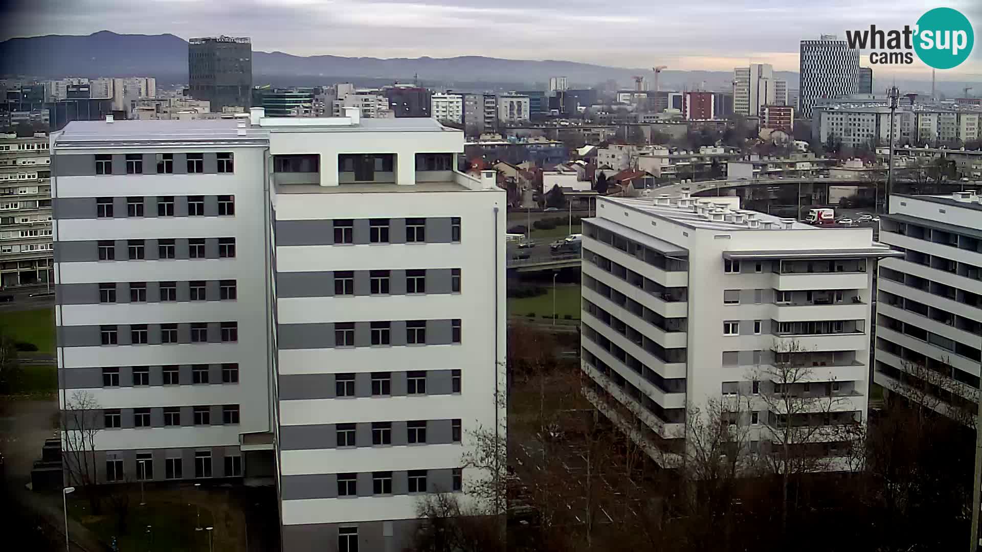 Rotatoria e incrocio viale Slavonska e Marin Držić  – webcam di Zagabria