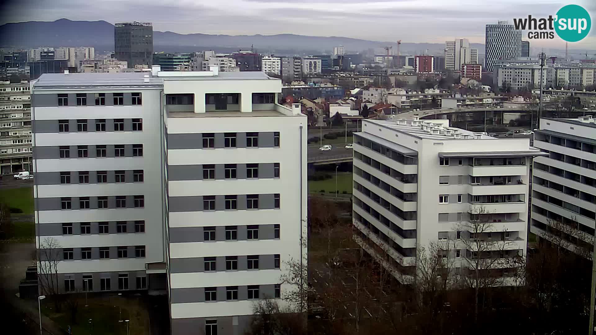 Krožišče Slavonske in Marin Držićeve ulice v Zagrebu v živo