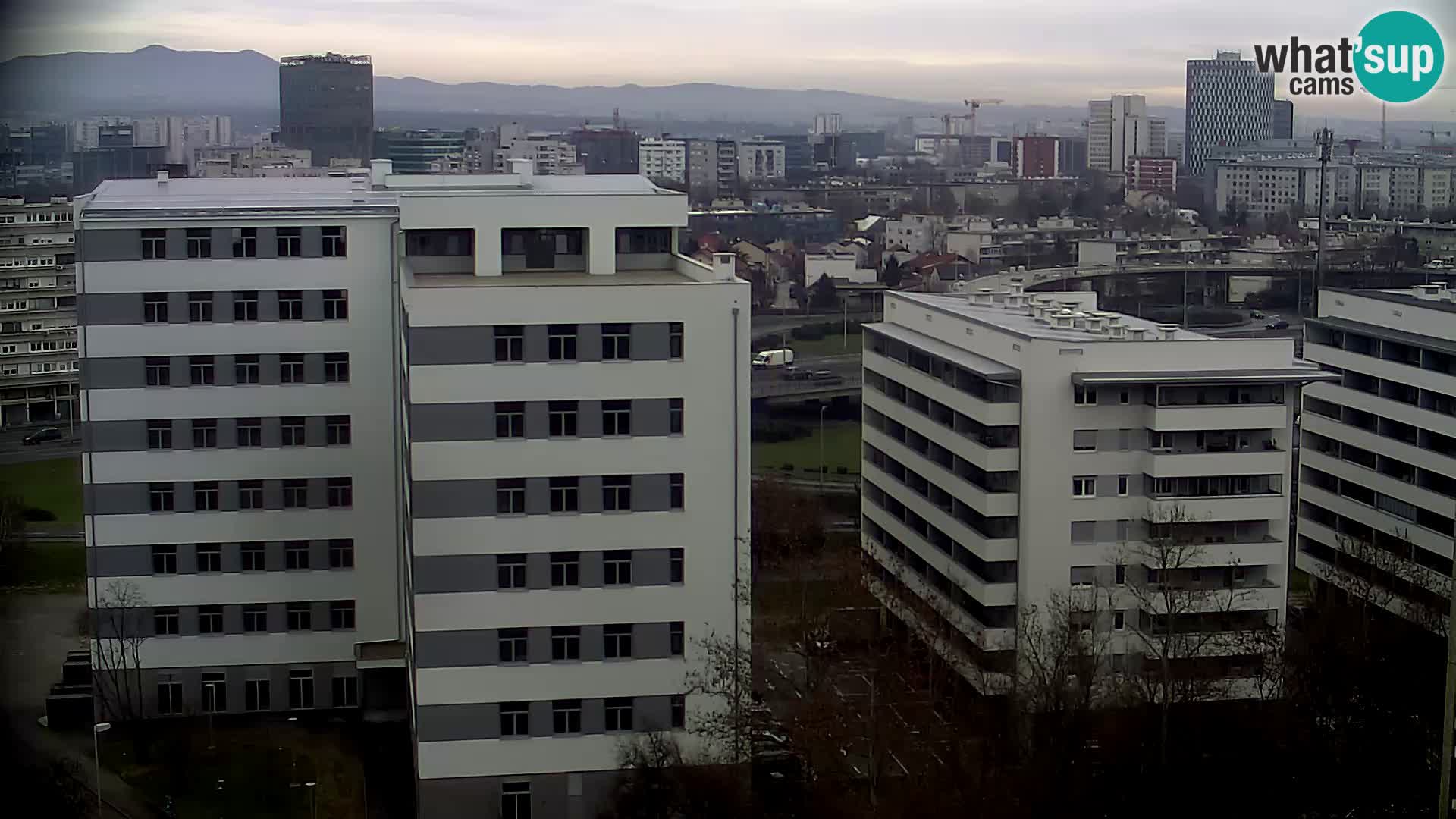 Rotatoria e incrocio viale Slavonska e Marin Držić  – webcam di Zagabria