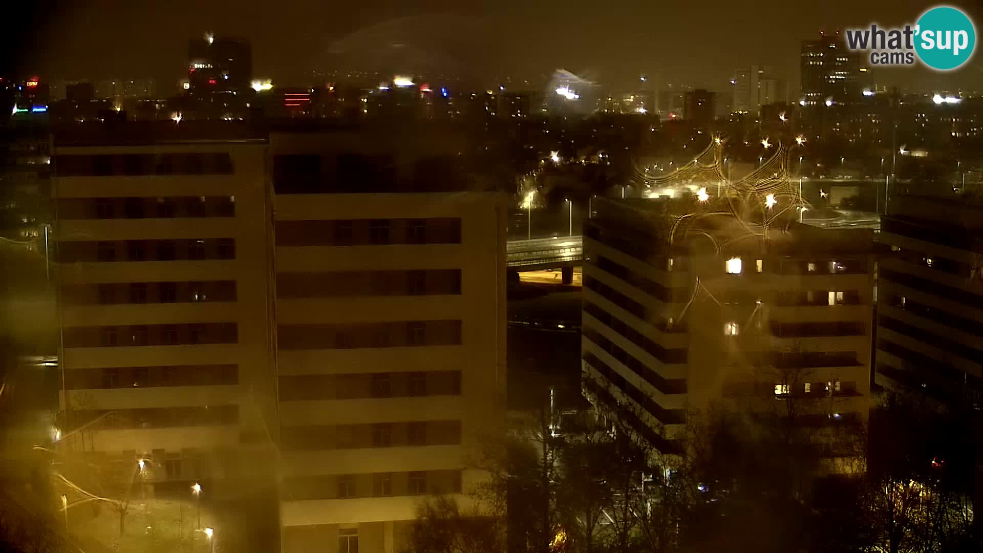 Rond-point en direct traversant les avenues Slavonska et Marin Držić à Zagreb webcam