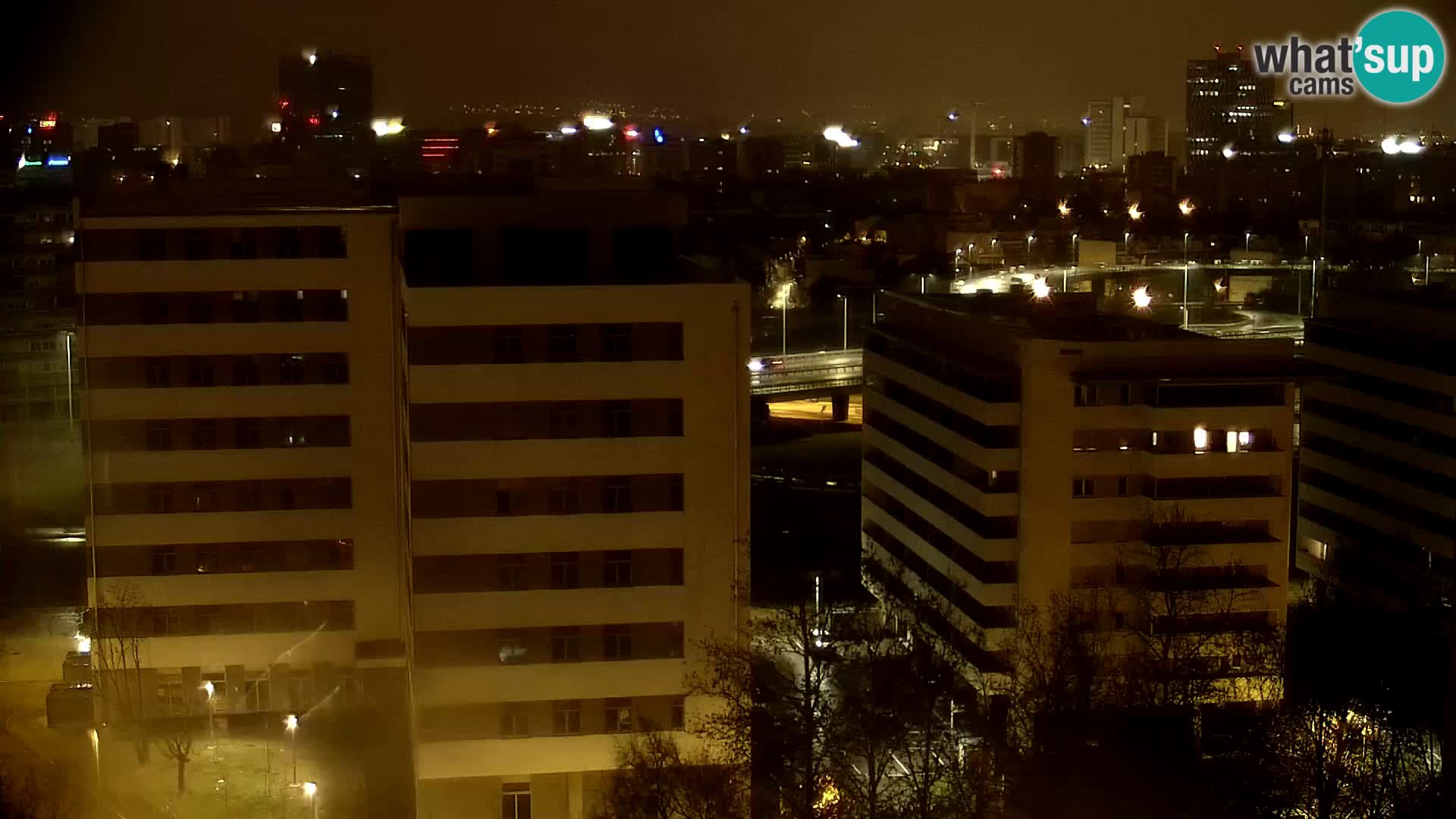 Rond-point en direct traversant les avenues Slavonska et Marin Držić à Zagreb webcam