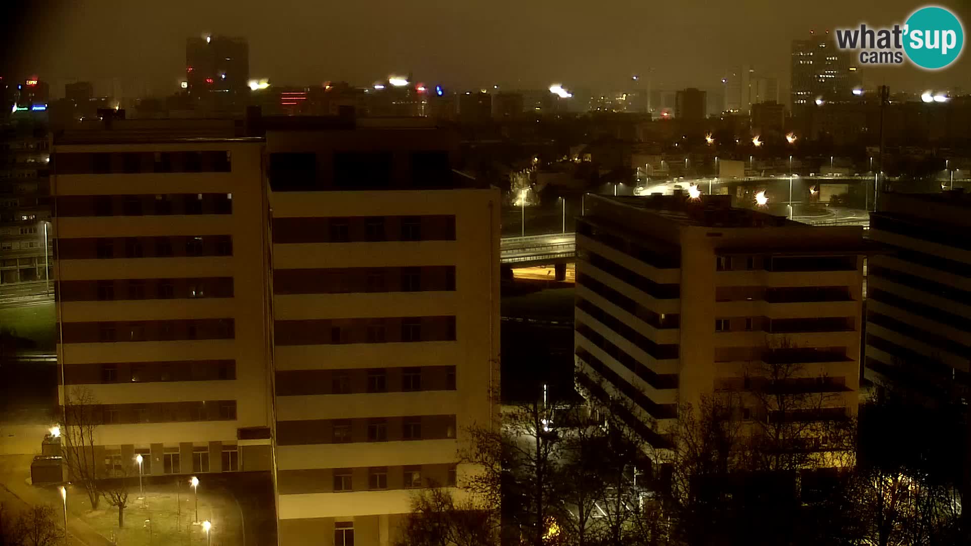 Rond-point en direct traversant les avenues Slavonska et Marin Držić à Zagreb webcam