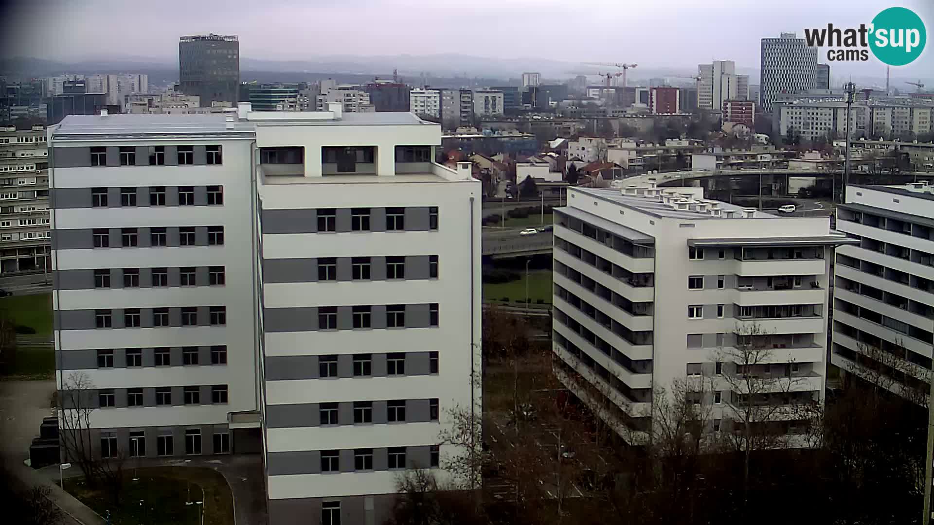 Rond-point en direct traversant les avenues Slavonska et Marin Držić à Zagreb webcam