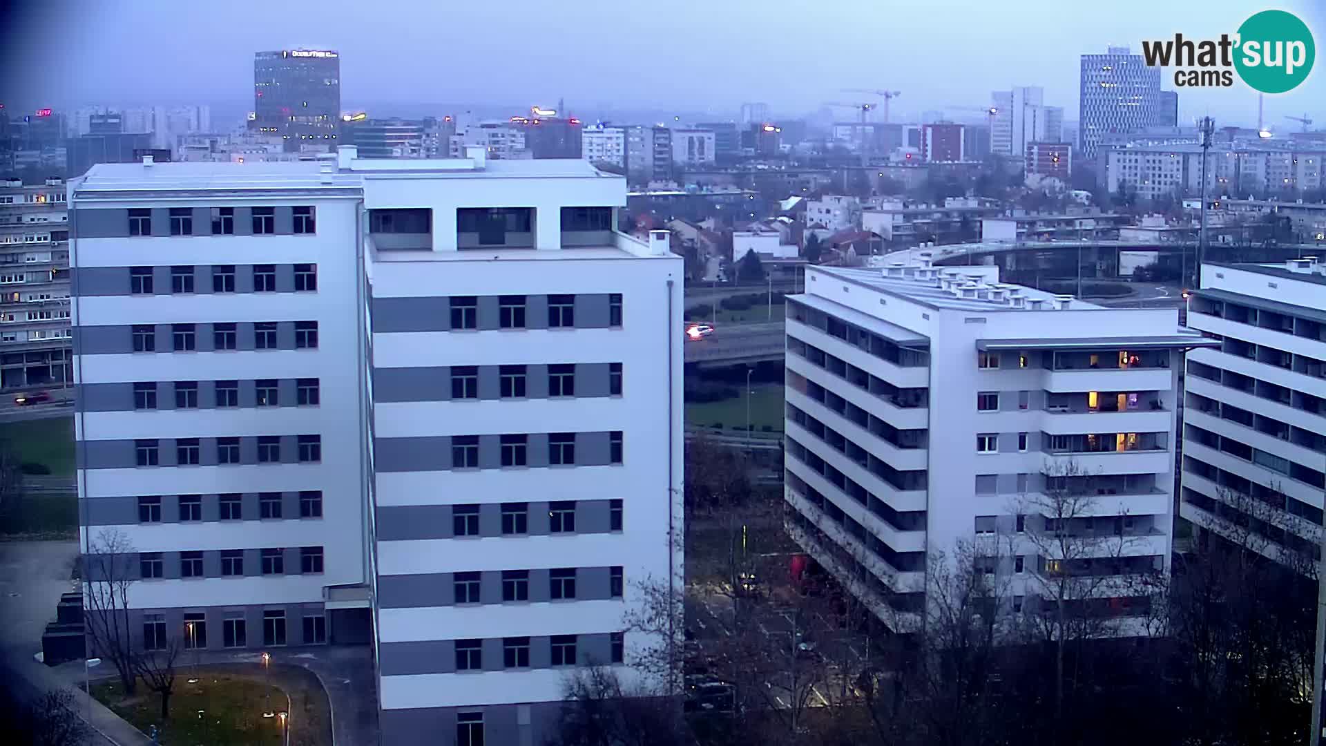 Rond-point en direct traversant les avenues Slavonska et Marin Držić à Zagreb webcam