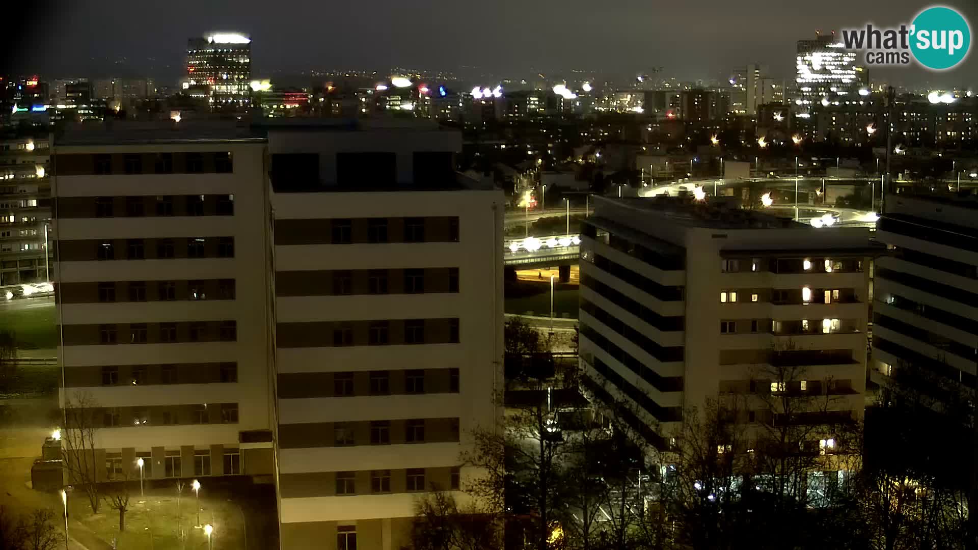 Live-Kreisverkehr Slavonska und Marin Držić Avenue zur Zagreb Webcam