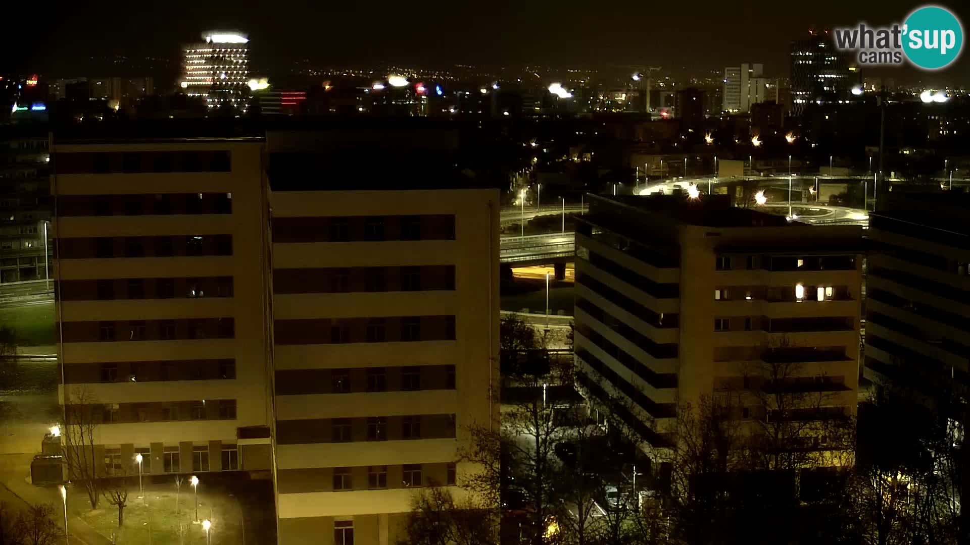 Rond-point en direct traversant les avenues Slavonska et Marin Držić à Zagreb webcam