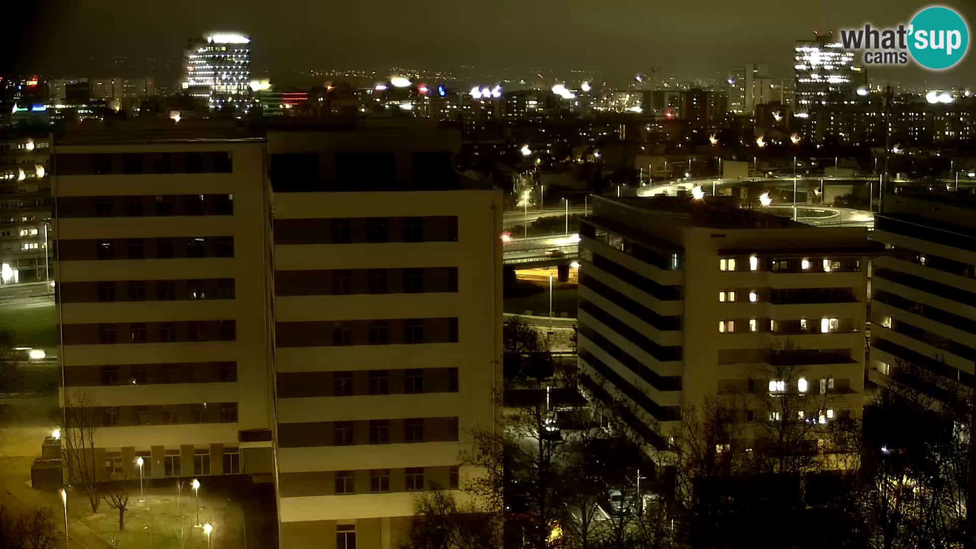 Rond-point en direct traversant les avenues Slavonska et Marin Držić à Zagreb webcam
