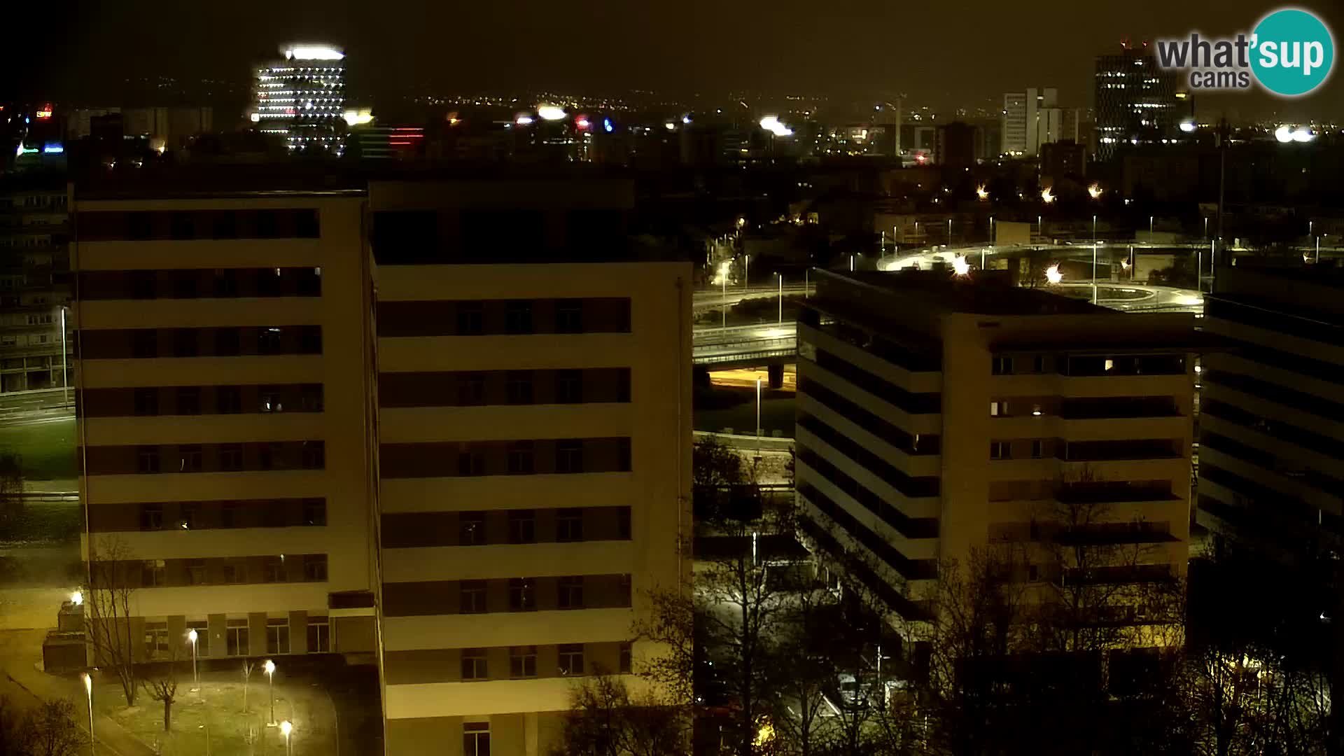 Rond-point en direct traversant les avenues Slavonska et Marin Držić à Zagreb webcam