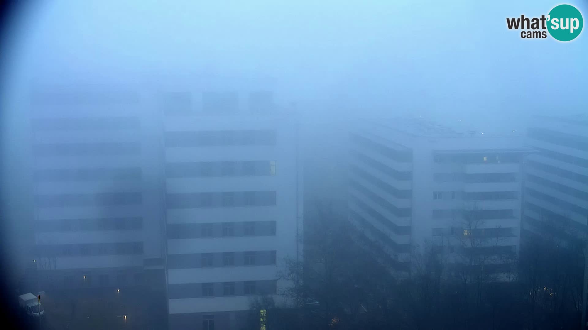 Rond-point en direct traversant les avenues Slavonska et Marin Držić à Zagreb webcam