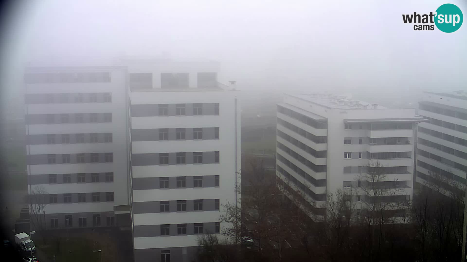 Rond-point en direct traversant les avenues Slavonska et Marin Držić à Zagreb webcam