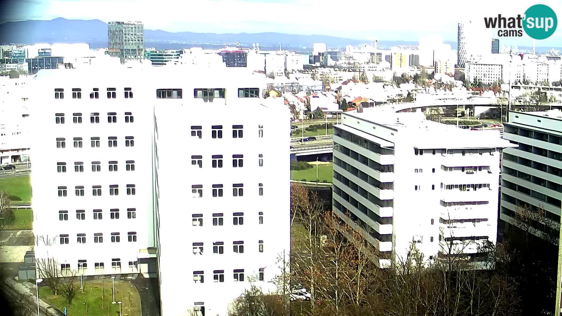 Live-Kreisverkehr Slavonska und Marin Držić Avenue zur Zagreb Webcam