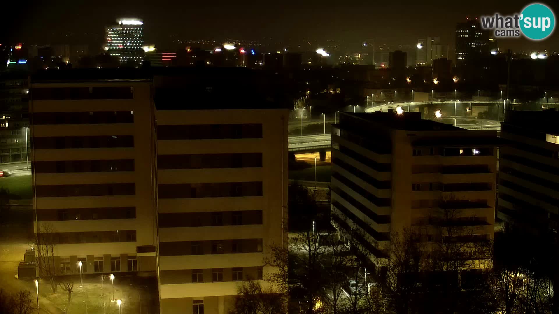 Rond-point en direct traversant les avenues Slavonska et Marin Držić à Zagreb webcam