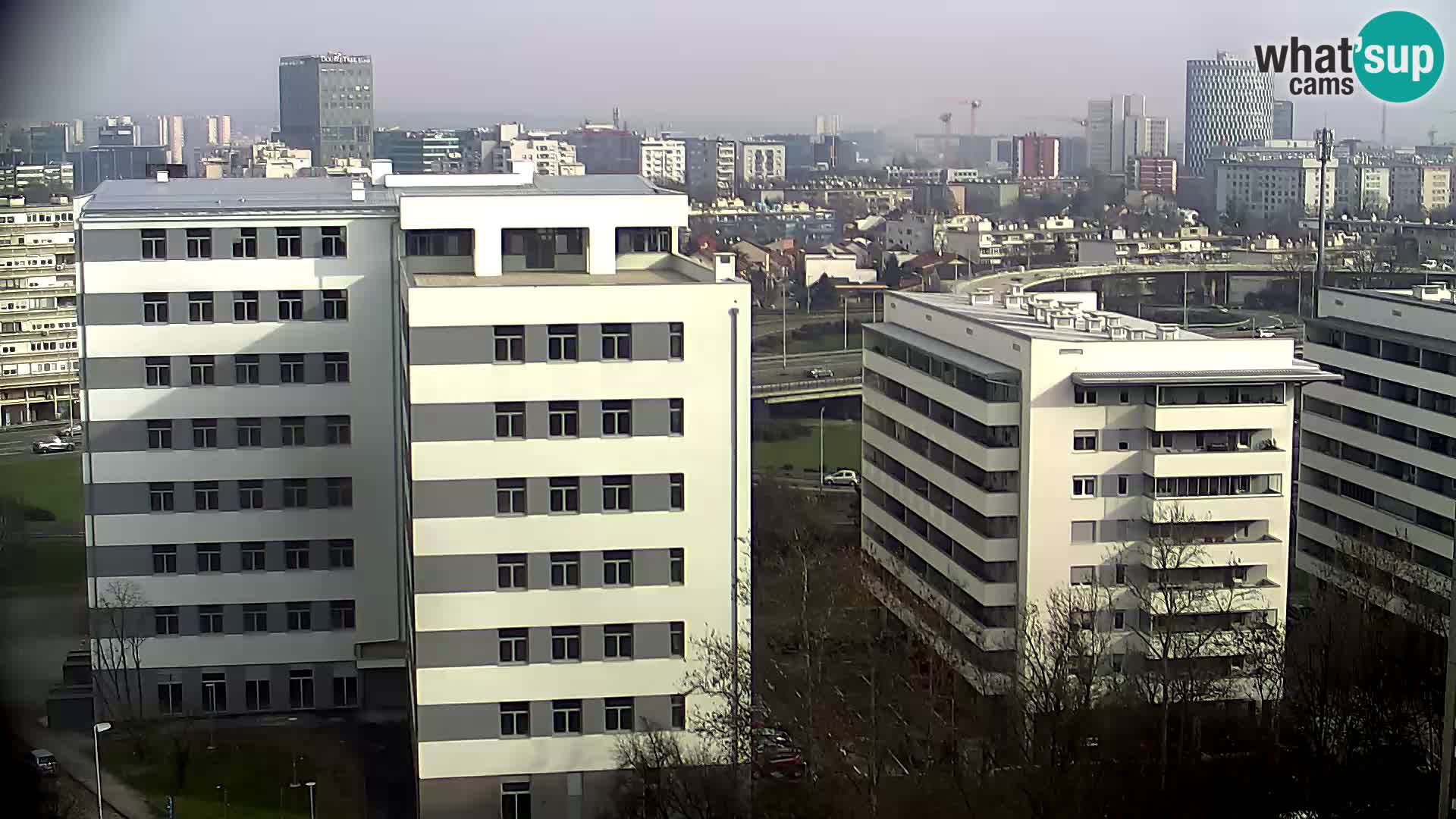 Rond-point en direct traversant les avenues Slavonska et Marin Držić à Zagreb webcam