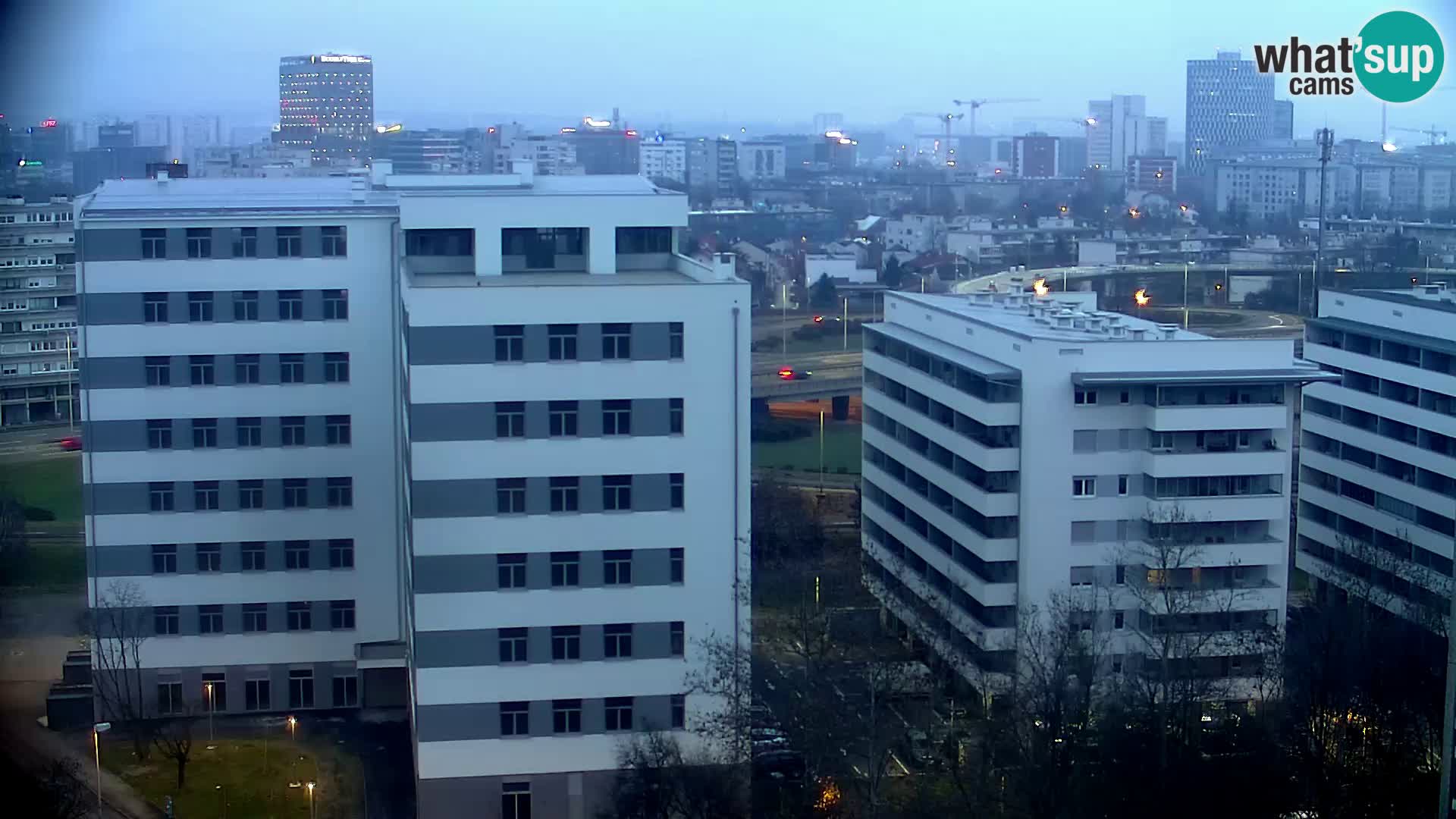 Krožišče Slavonske in Marin Držićeve ulice v Zagrebu v živo