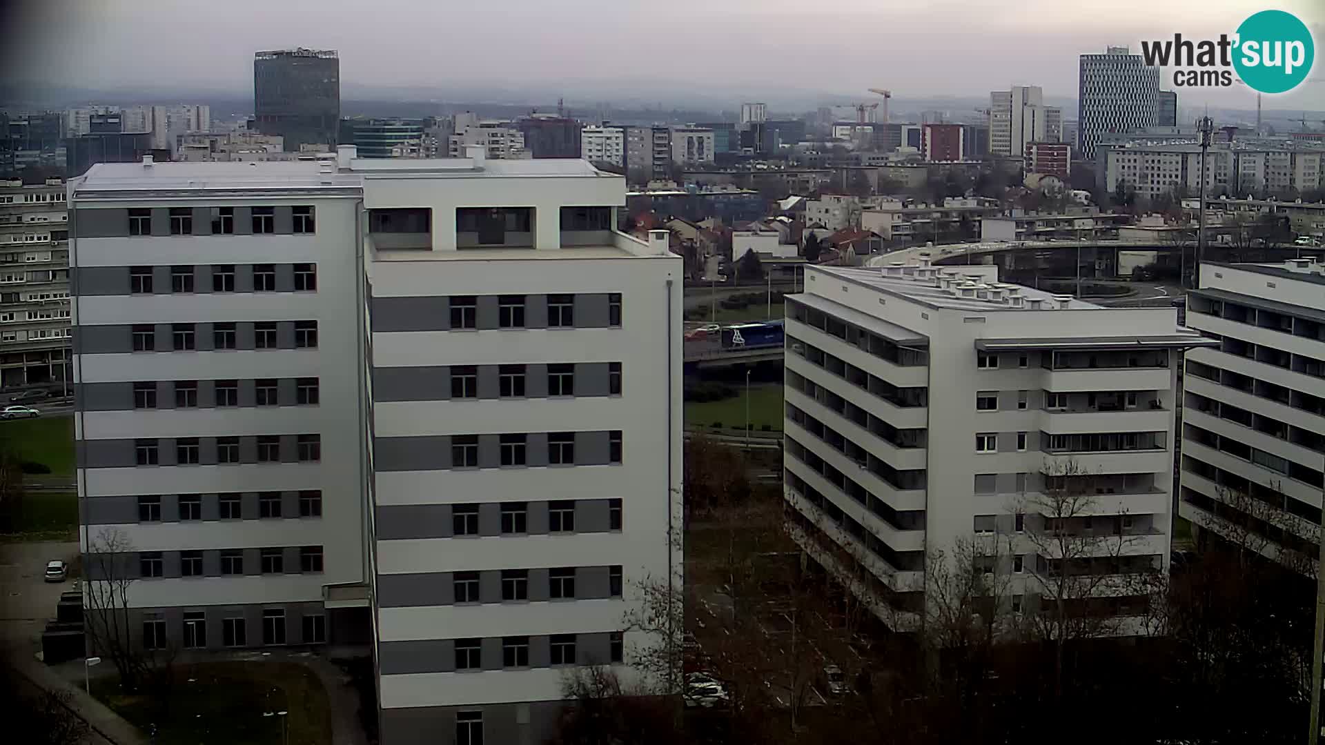 Web kamera Petlja Slavonska – Držićeva  – Zagreb Live