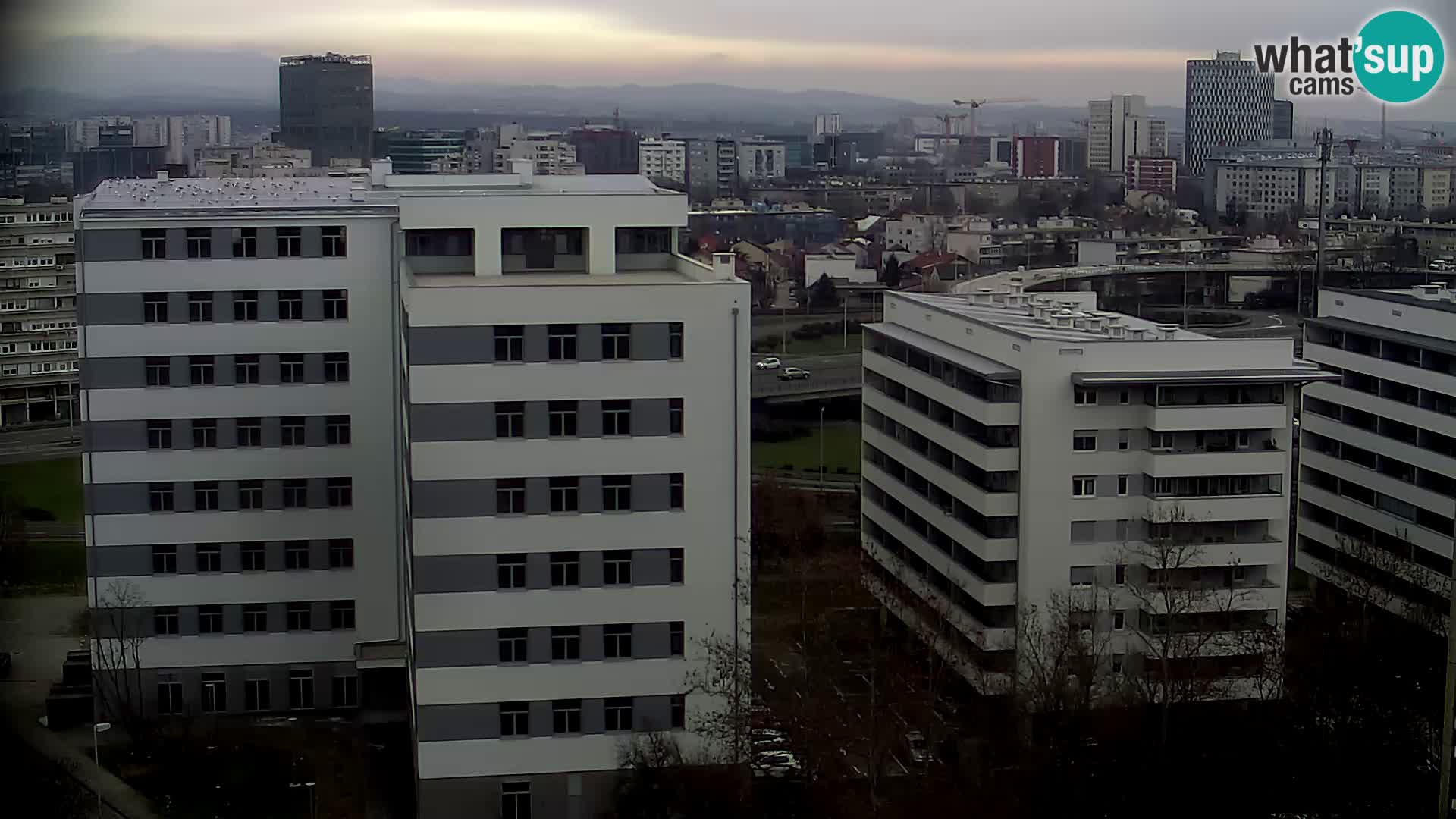 Krožišče Slavonske in Marin Držićeve ulice v Zagrebu v živo