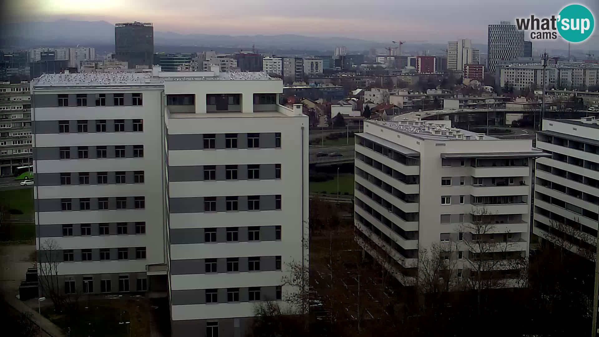 Rotatoria e incrocio viale Slavonska e Marin Držić  – webcam di Zagabria