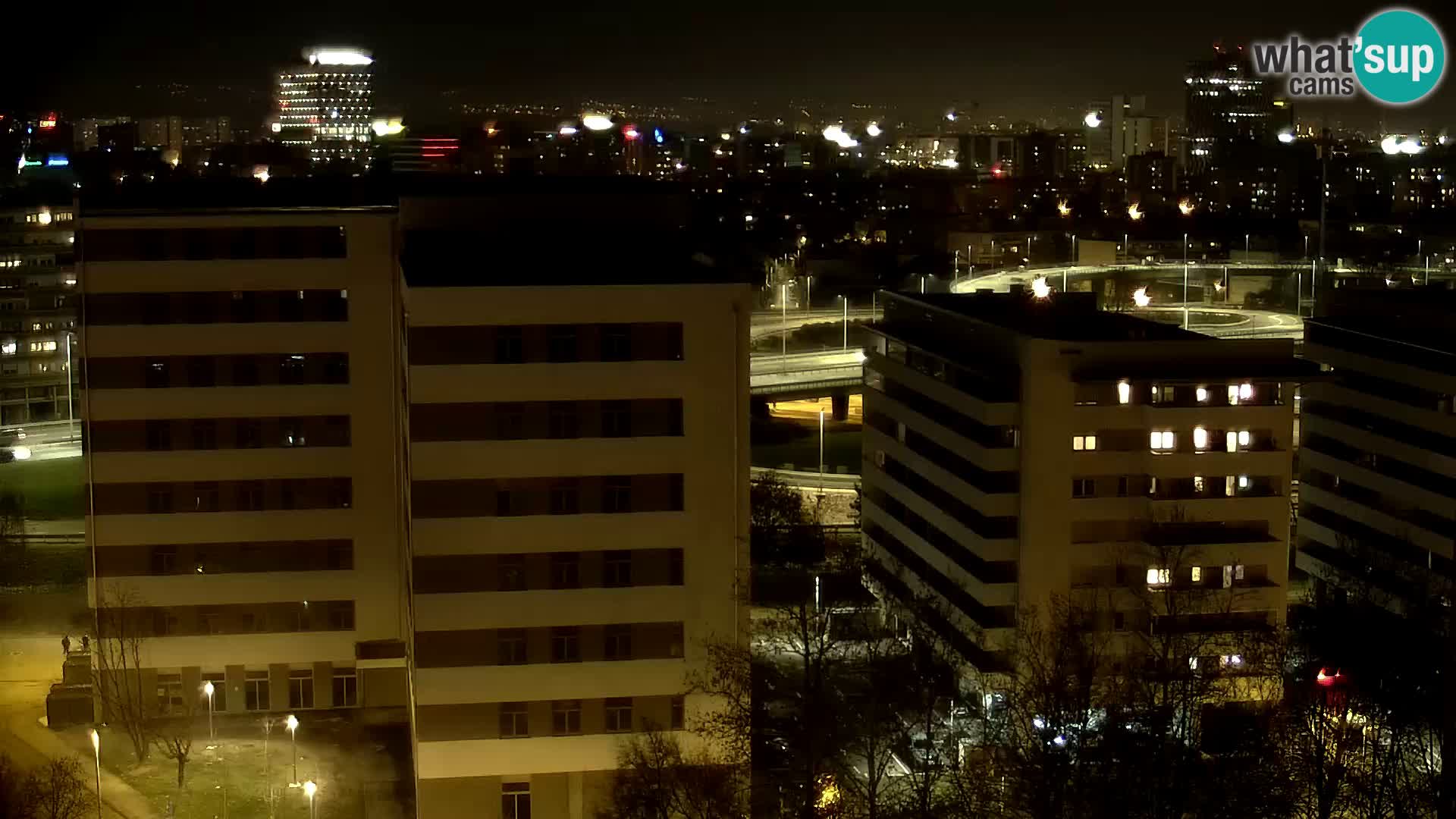 Krožišče Slavonske in Marin Držićeve ulice v Zagrebu v živo