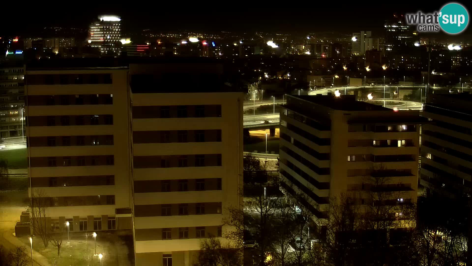 Krožišče Slavonske in Marin Držićeve ulice v Zagrebu v živo