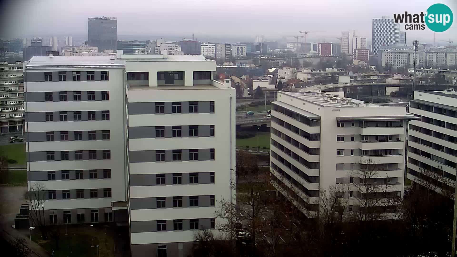 Rond-point en direct traversant les avenues Slavonska et Marin Držić à Zagreb webcam