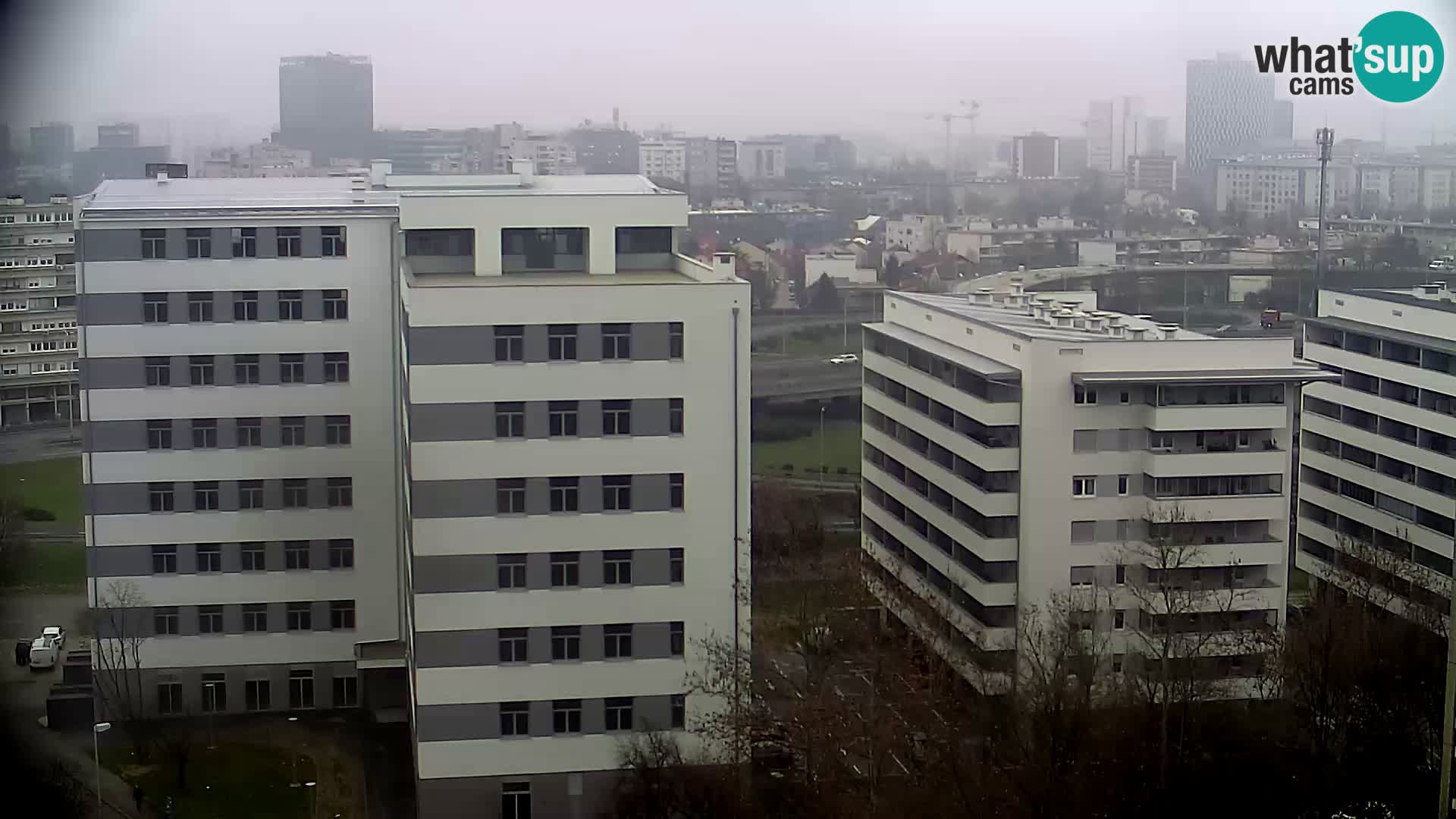 Rond-point en direct traversant les avenues Slavonska et Marin Držić à Zagreb webcam