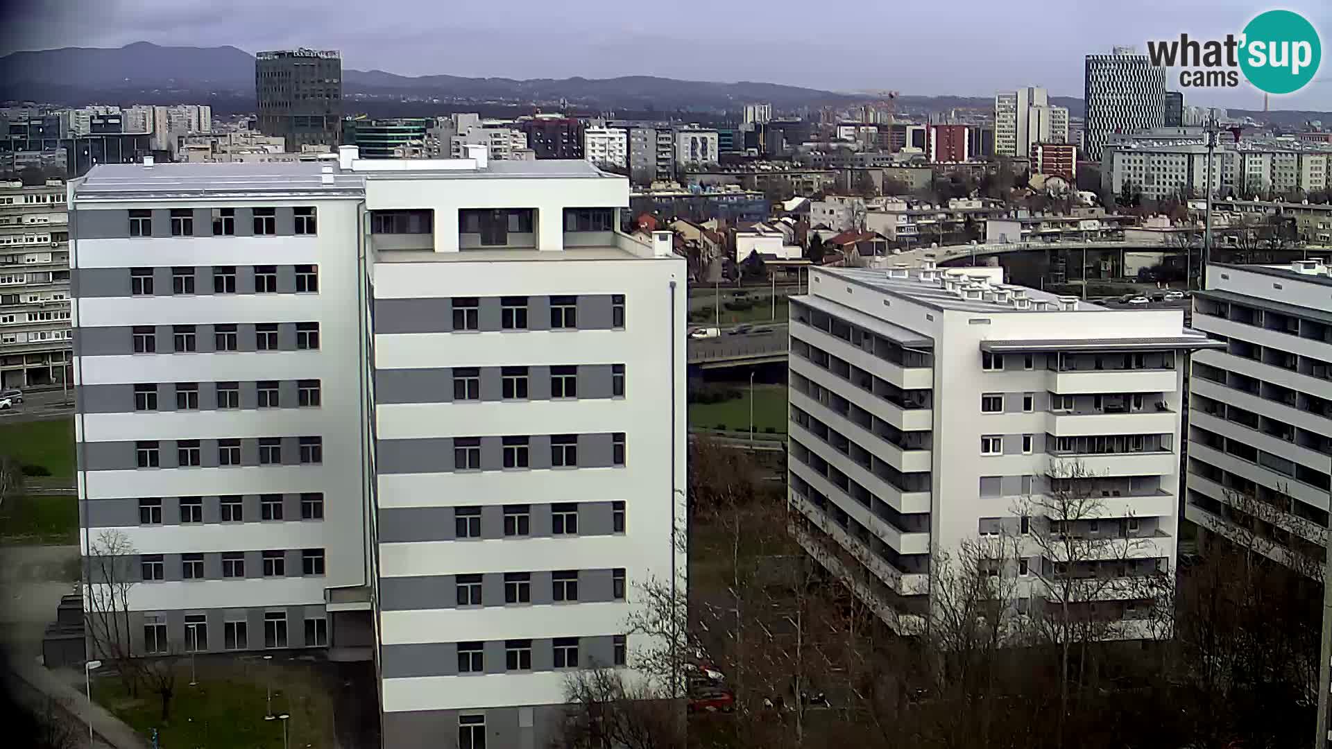 Live-Kreisverkehr Slavonska und Marin Držić Avenue zur Zagreb Webcam
