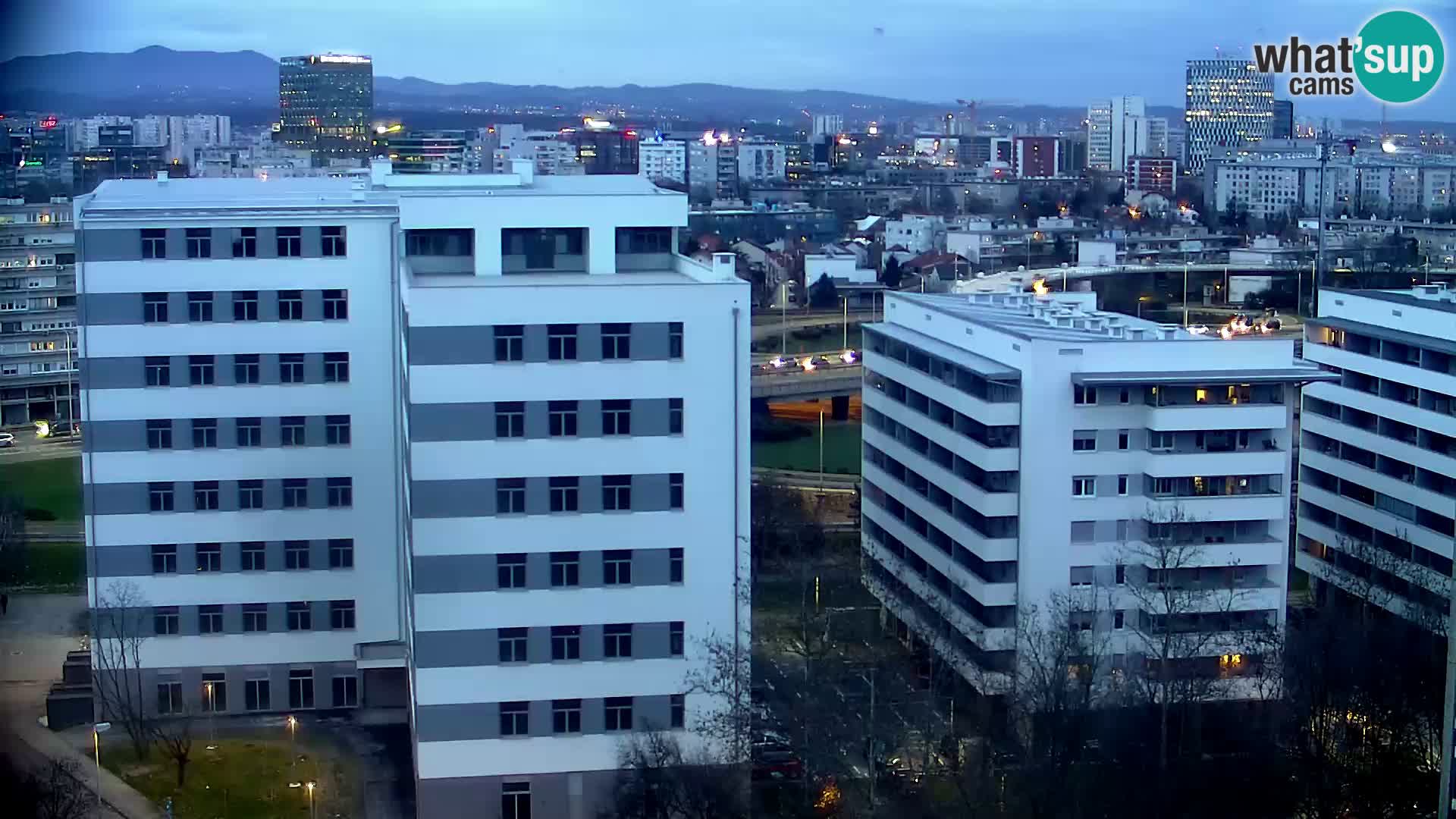 Rotatoria e incrocio viale Slavonska e Marin Držić  – webcam di Zagabria